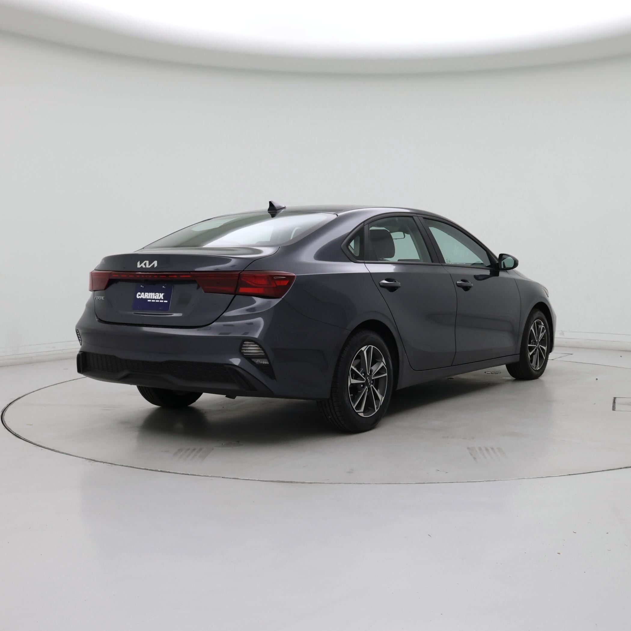 Thumbnail: 2024 Kia Forte - 8