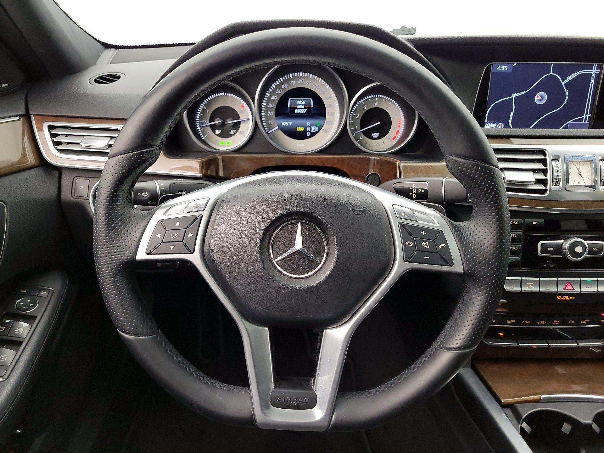 Thumbnail: 2014 Mercedes-Benz E-Class - 10