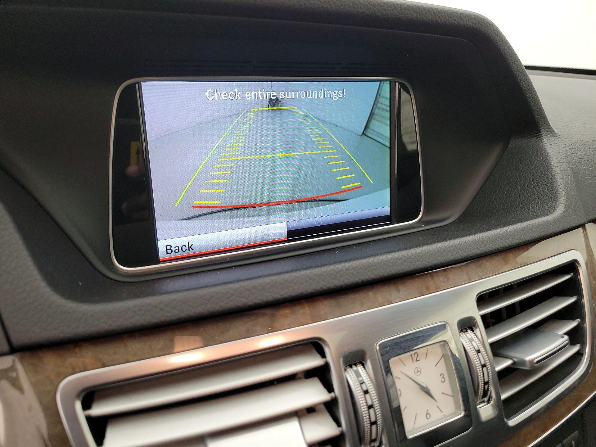 Thumbnail: 2014 Mercedes-Benz E-Class - 15