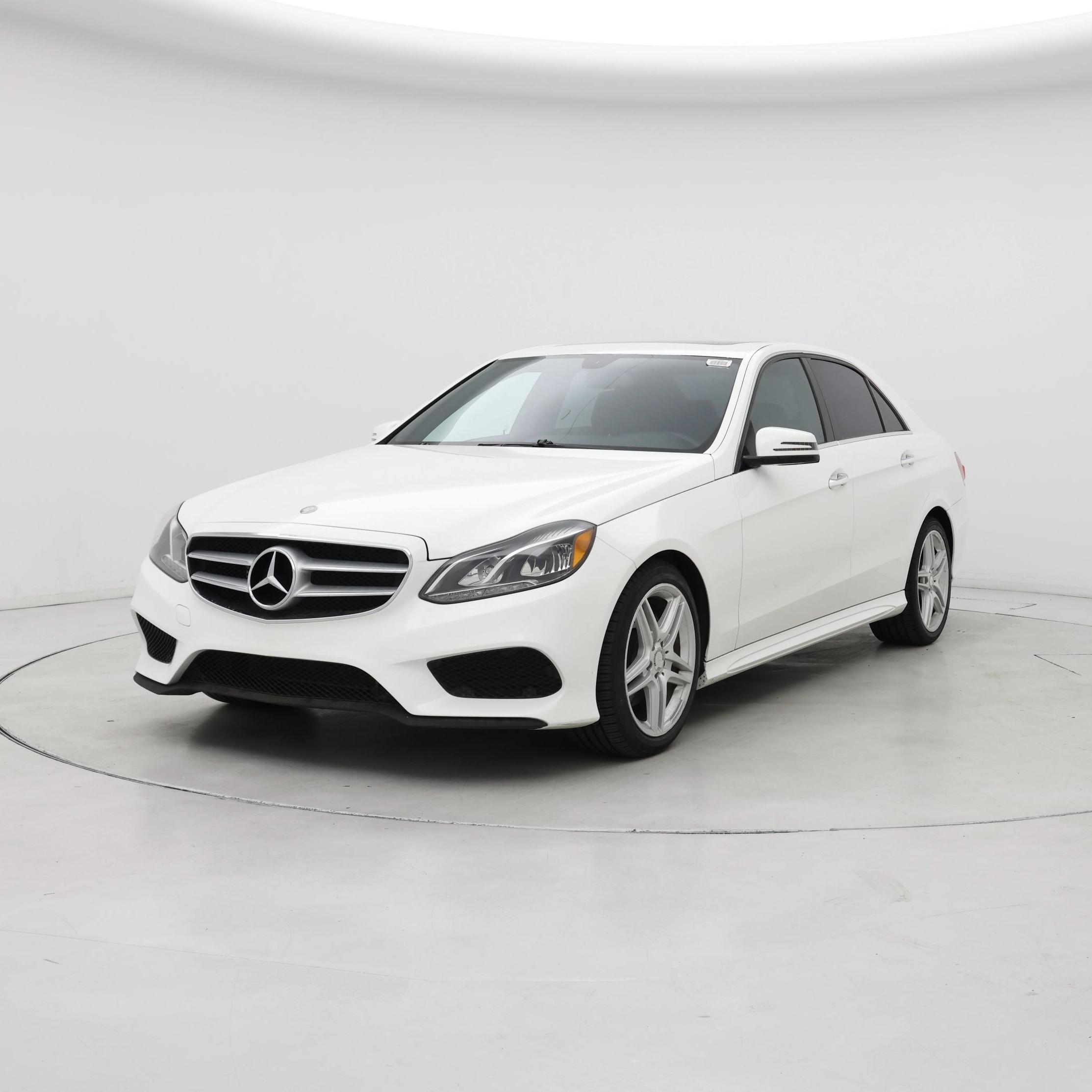 Thumbnail: 2014 Mercedes-Benz E-Class - 4