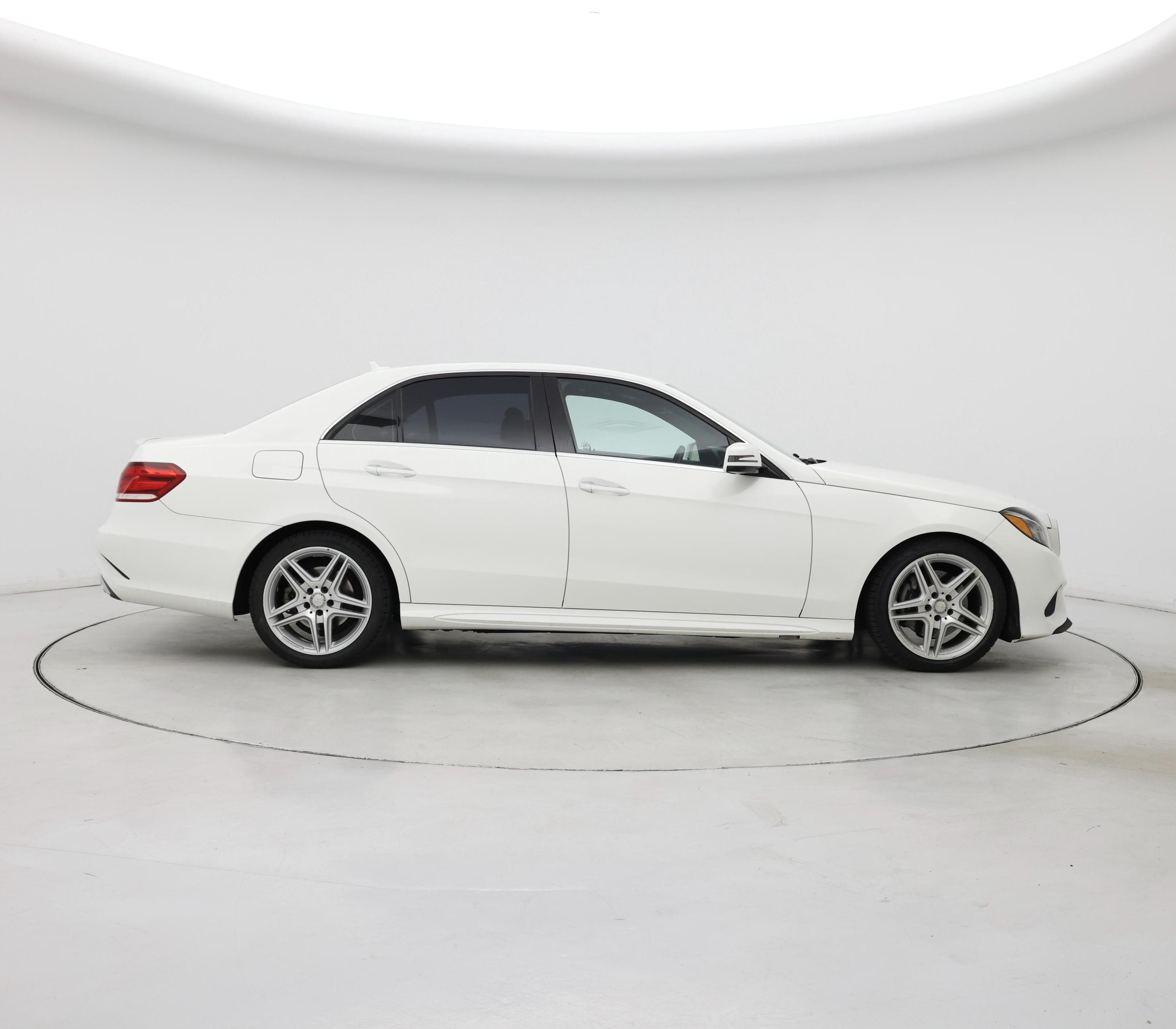 Thumbnail: 2014 Mercedes-Benz E-Class - 7