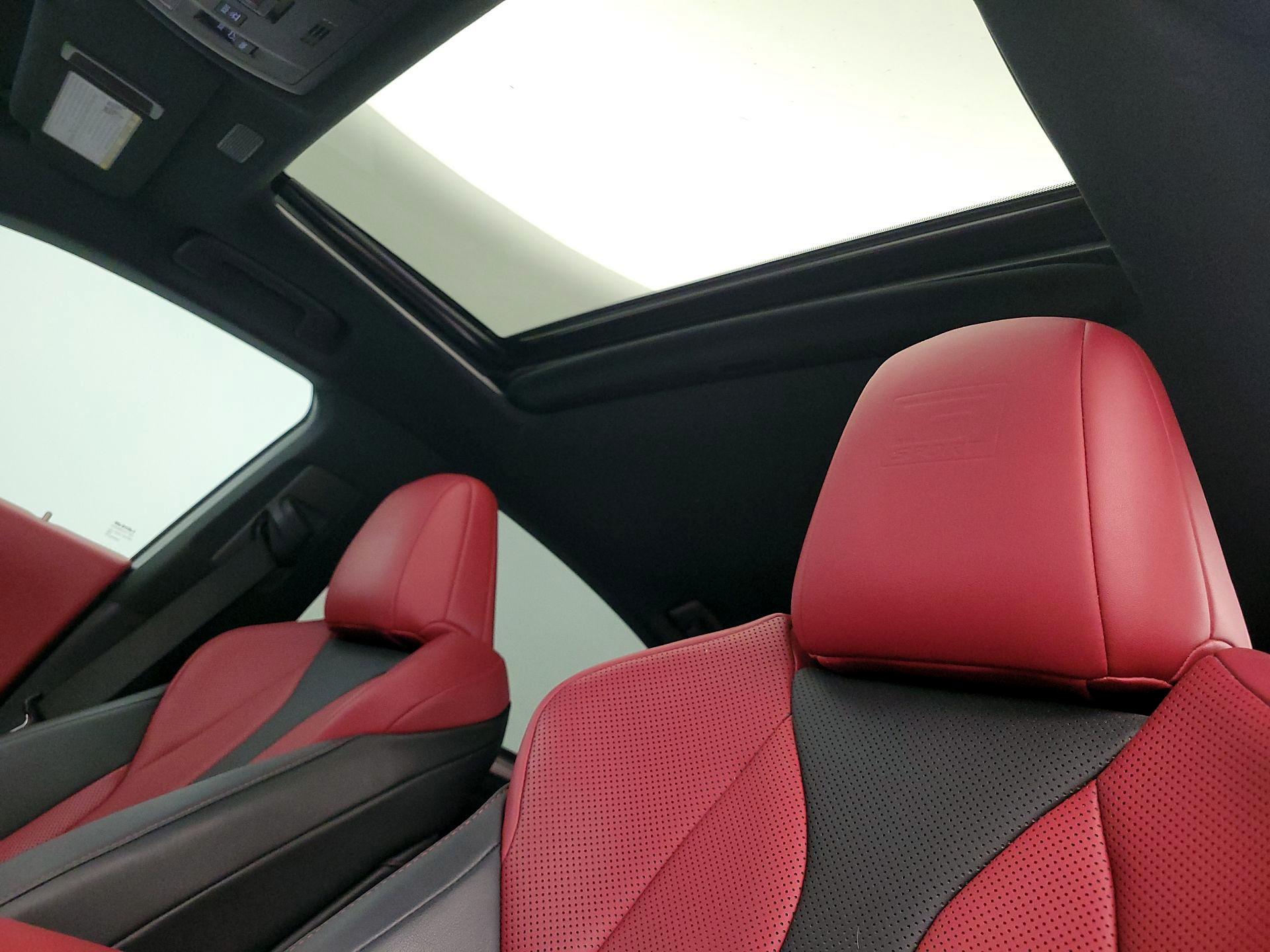 Thumbnail: 2022 Lexus ES - 20