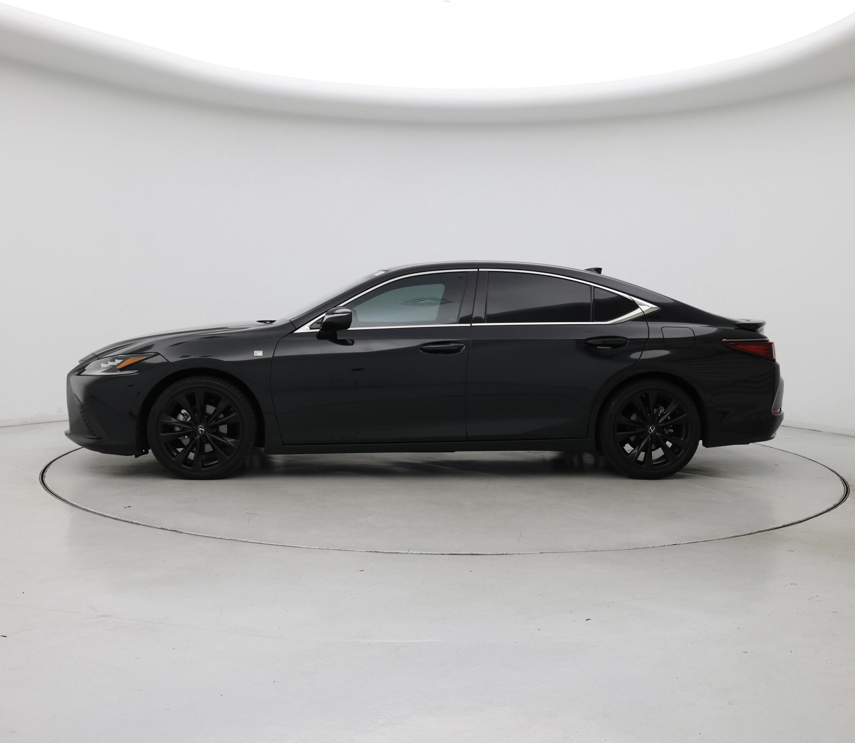Thumbnail: 2022 Lexus ES - 3
