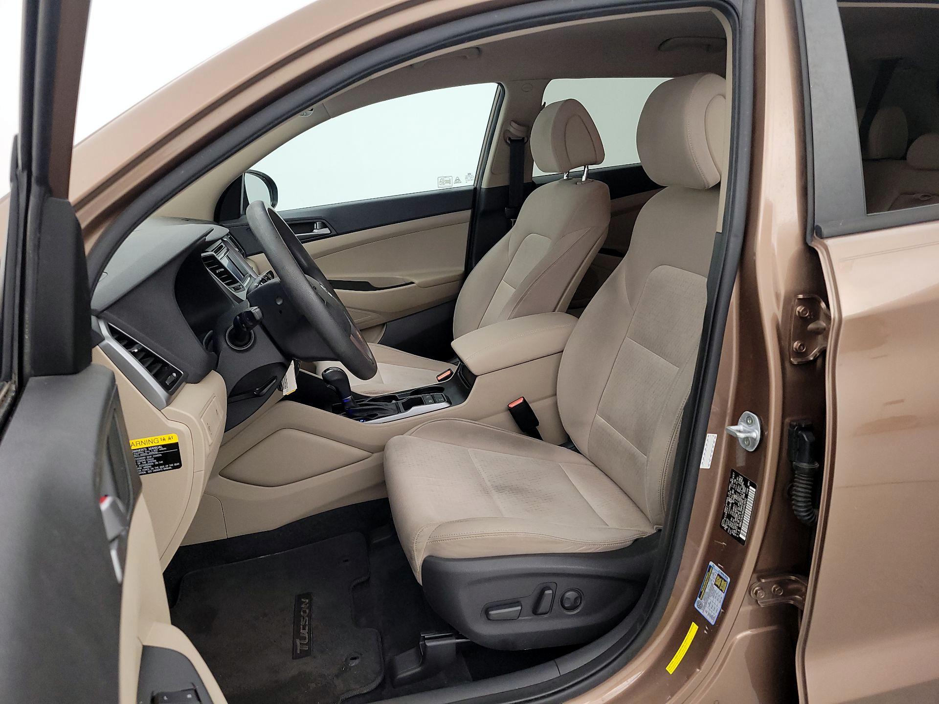 Thumbnail: 2016 Hyundai Tucson - 11
