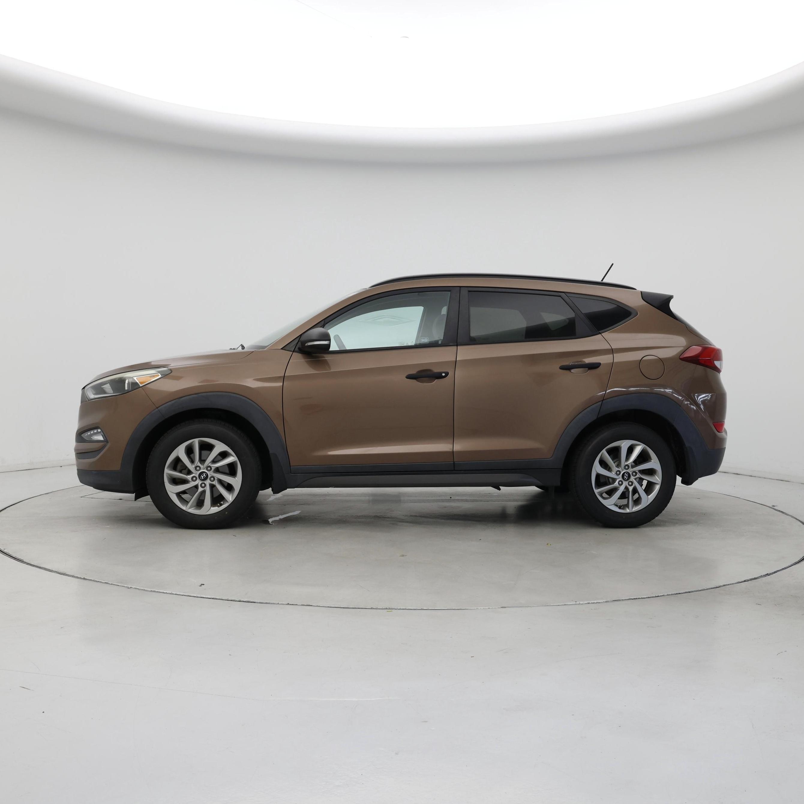 Thumbnail: 2016 Hyundai Tucson - 3