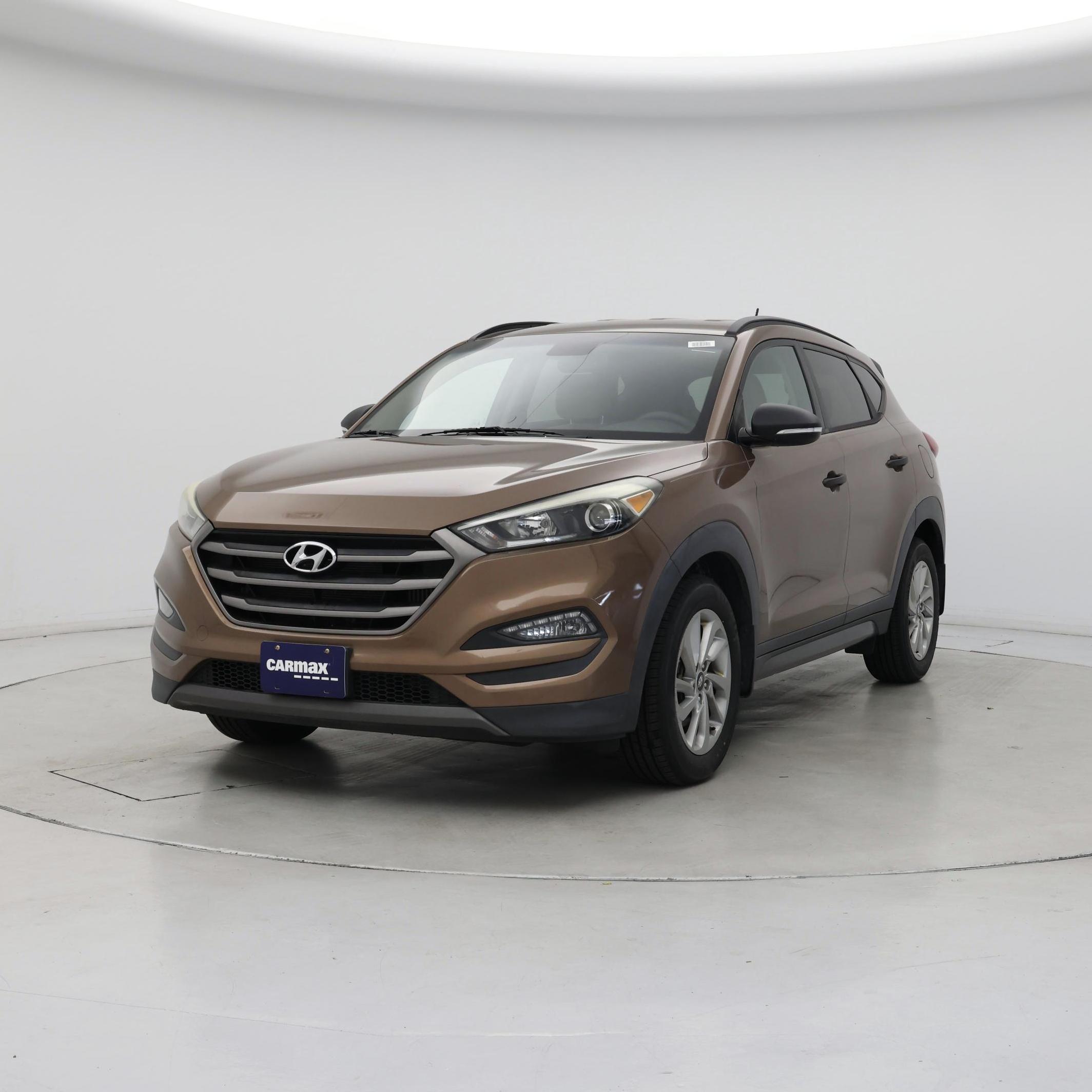 Thumbnail: 2016 Hyundai Tucson - 4