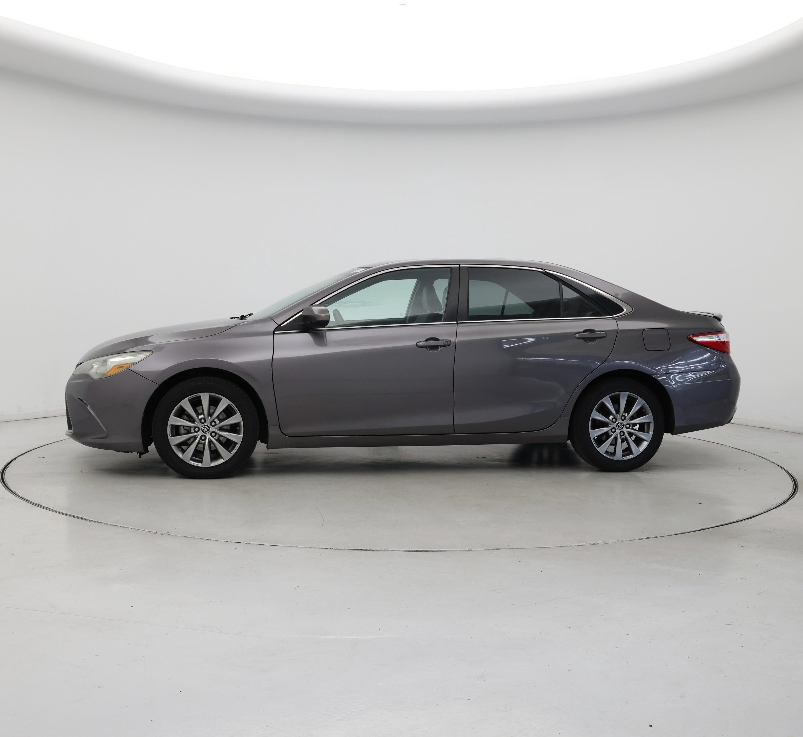 Thumbnail: 2015 Toyota Camry - 3