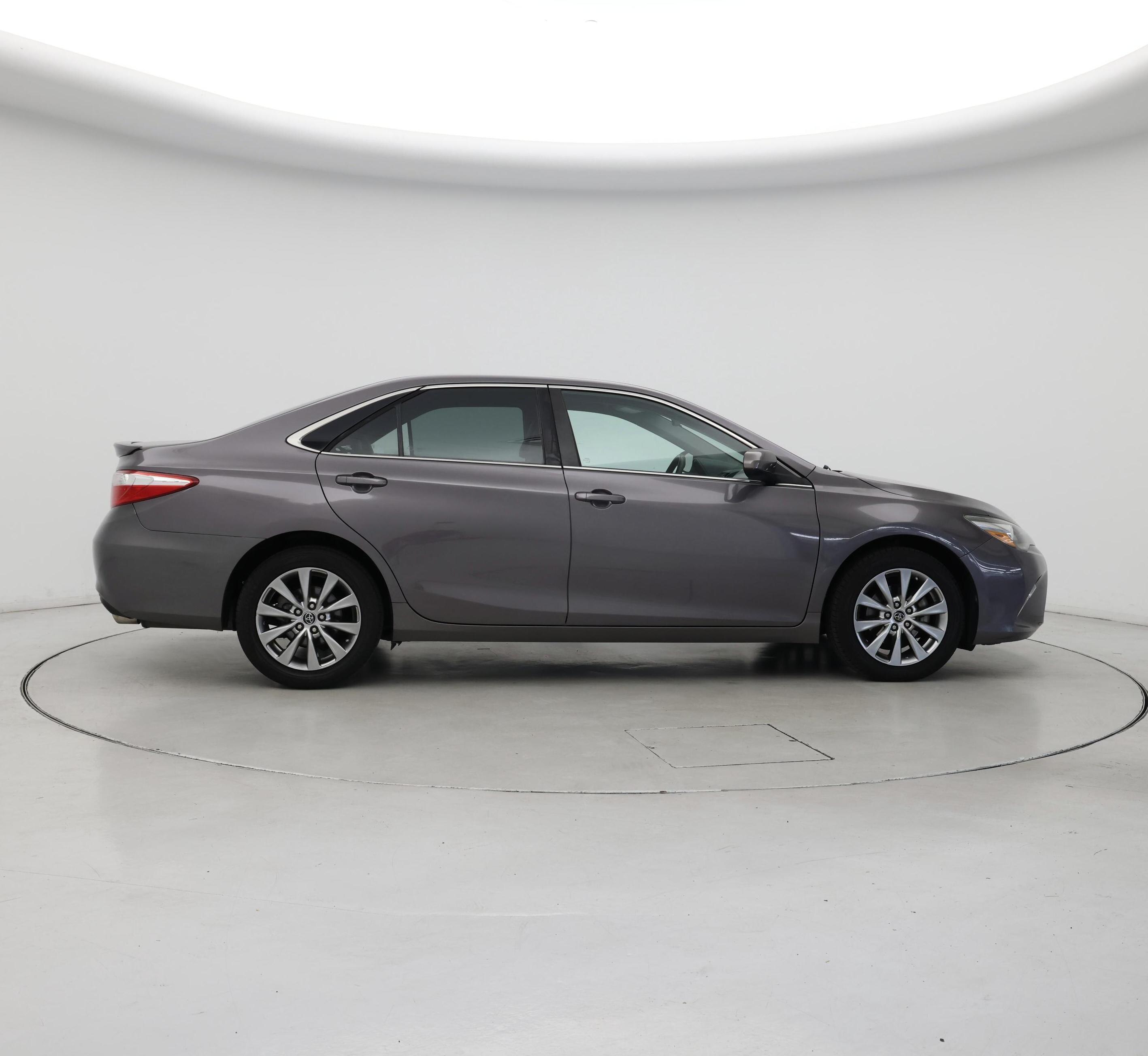 Thumbnail: 2015 Toyota Camry - 7