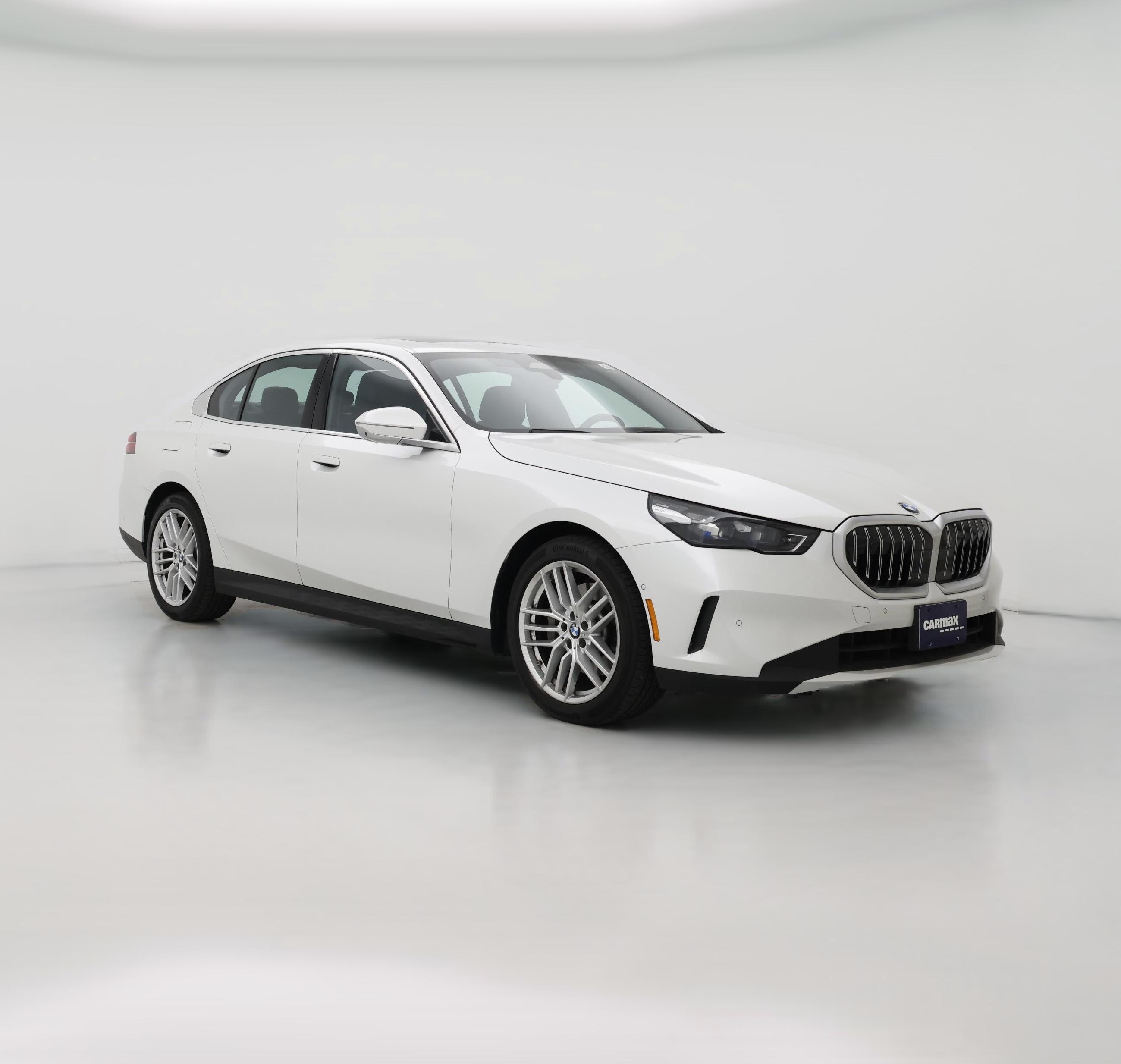 Thumbnail: 2025 BMW 5 Series - 1