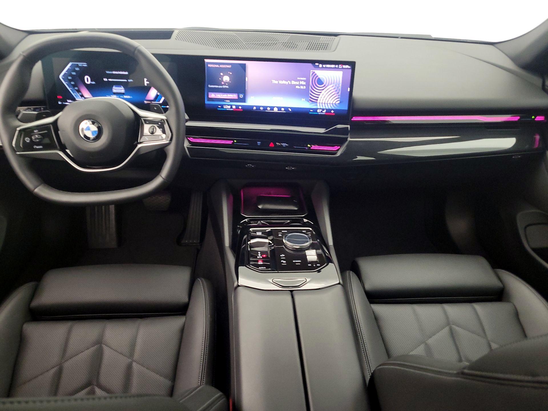 Thumbnail: 2025 BMW 5 Series - 9