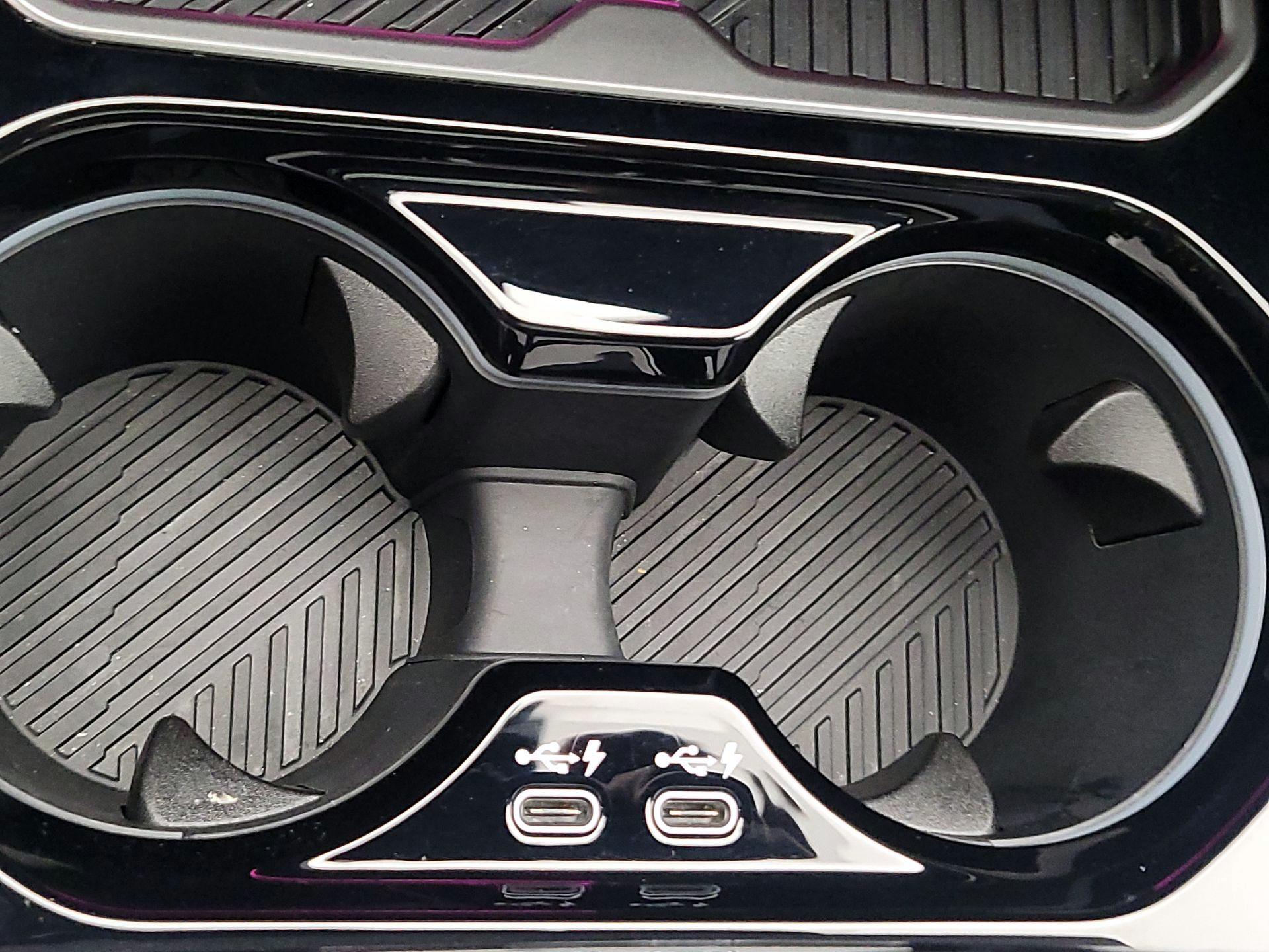 Thumbnail: 2025 BMW 5 Series - 18