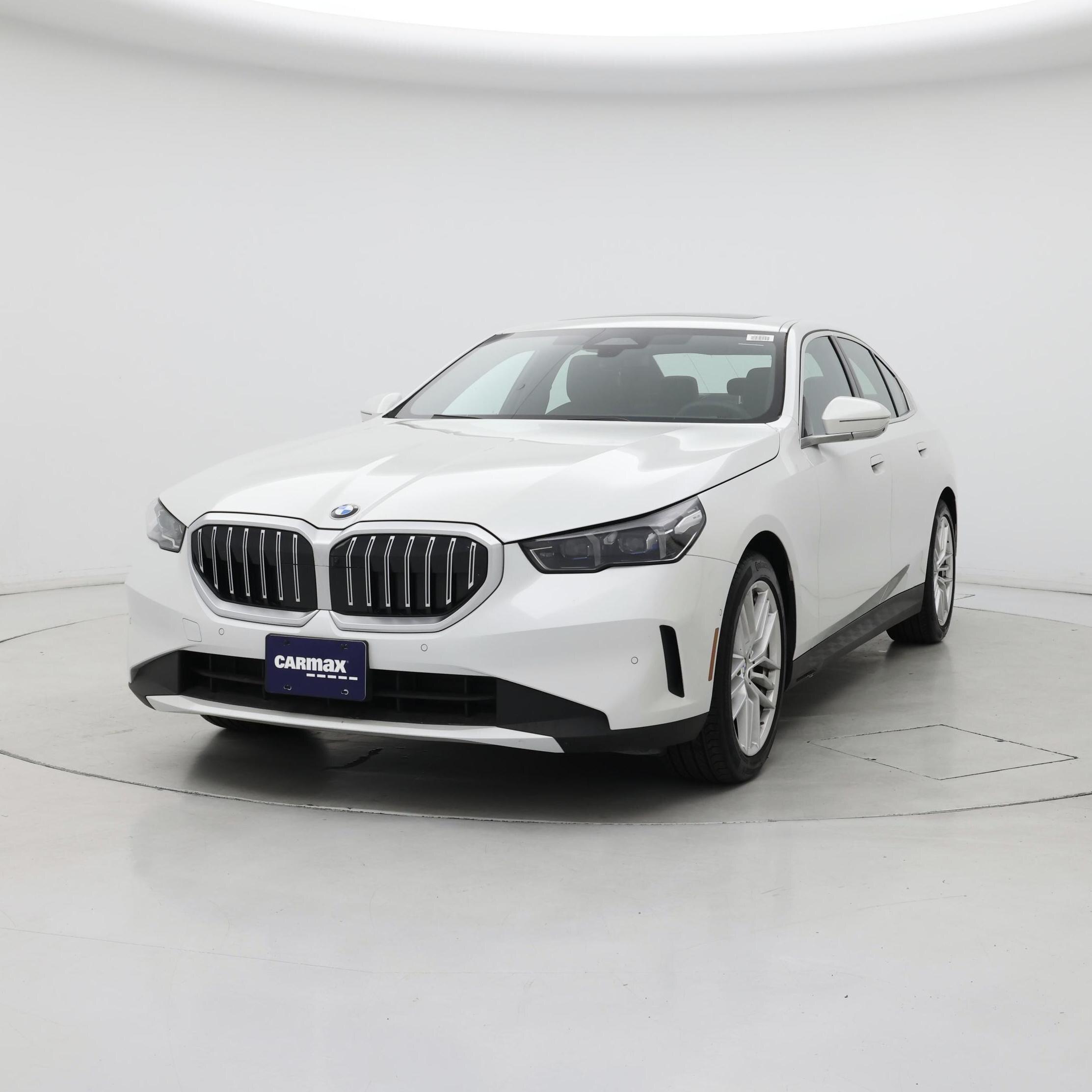 Thumbnail: 2025 BMW 5 Series - 4