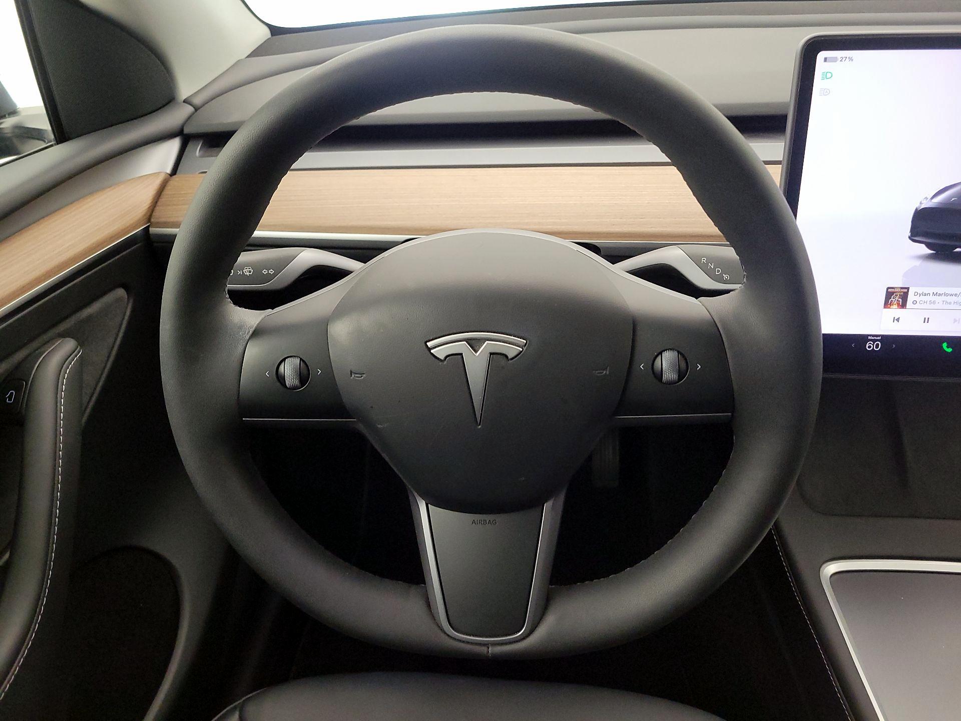 Thumbnail: 2023 Tesla Model Y - 10