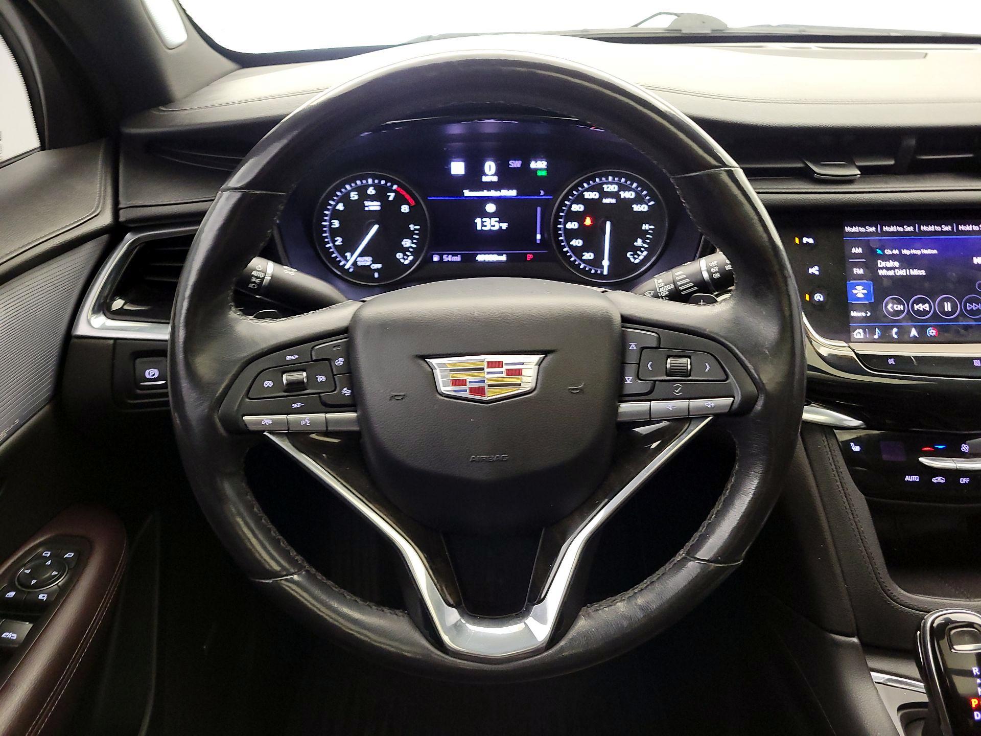 Thumbnail: 2020 Cadillac XT6 - 10