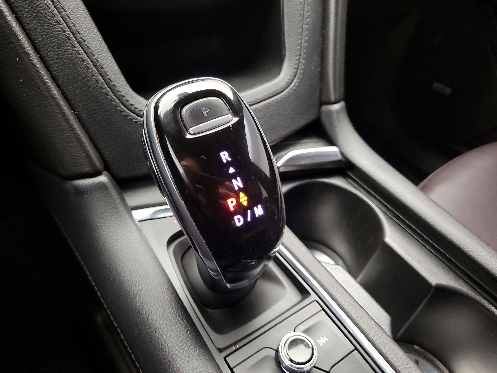 Thumbnail: 2020 Cadillac XT6 - 17