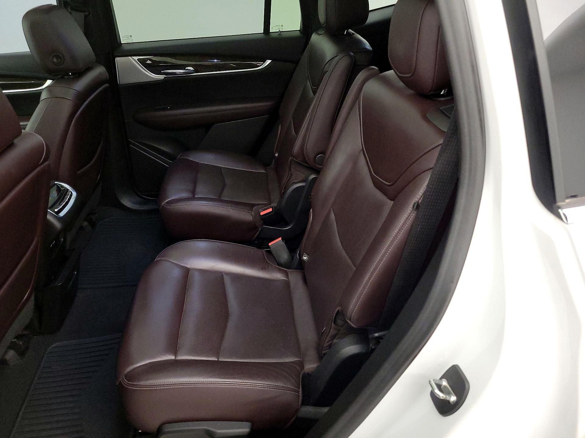 Thumbnail: 2020 Cadillac XT6 - 20