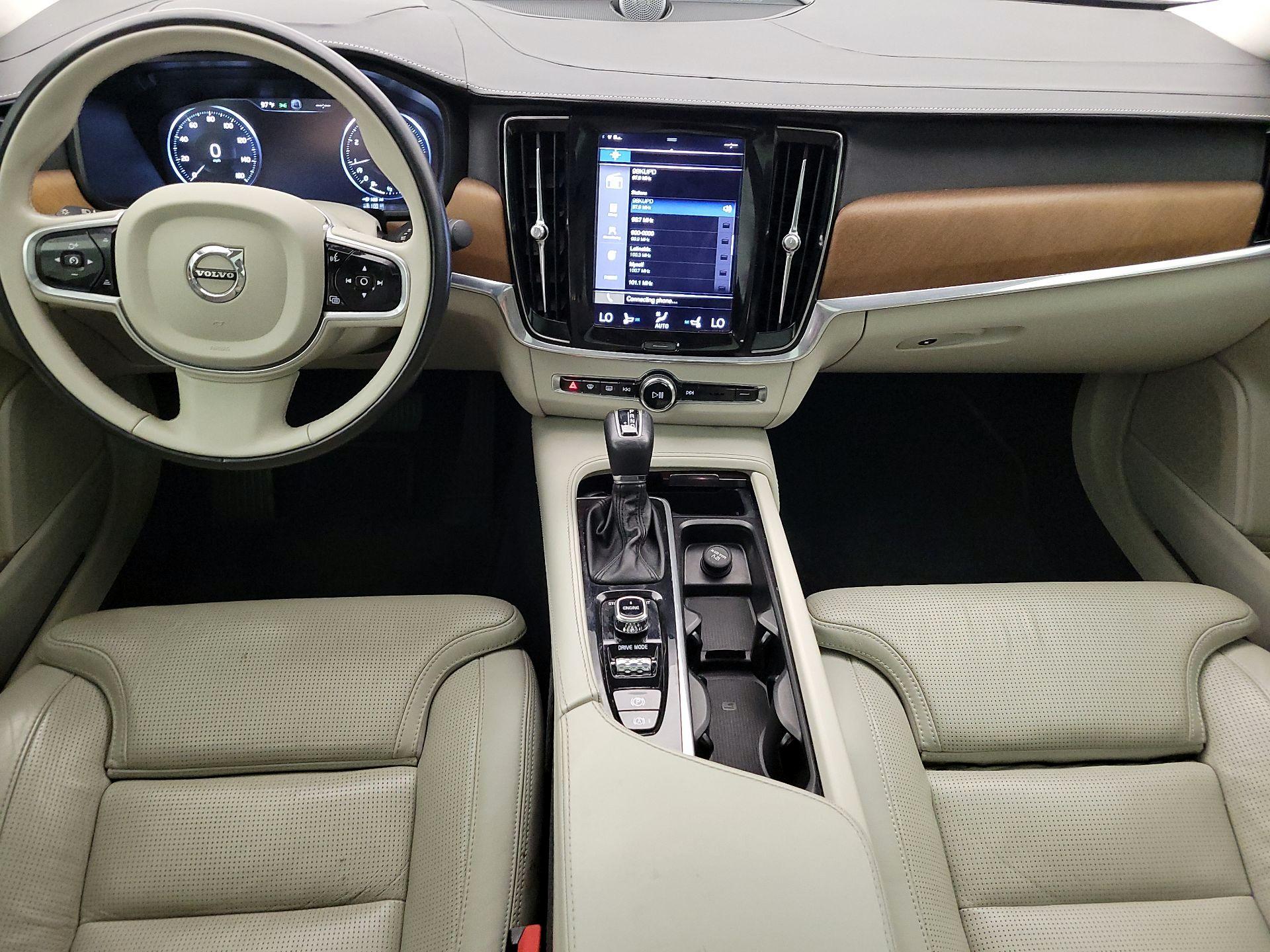 Thumbnail: 2018 Volvo S90 - 9