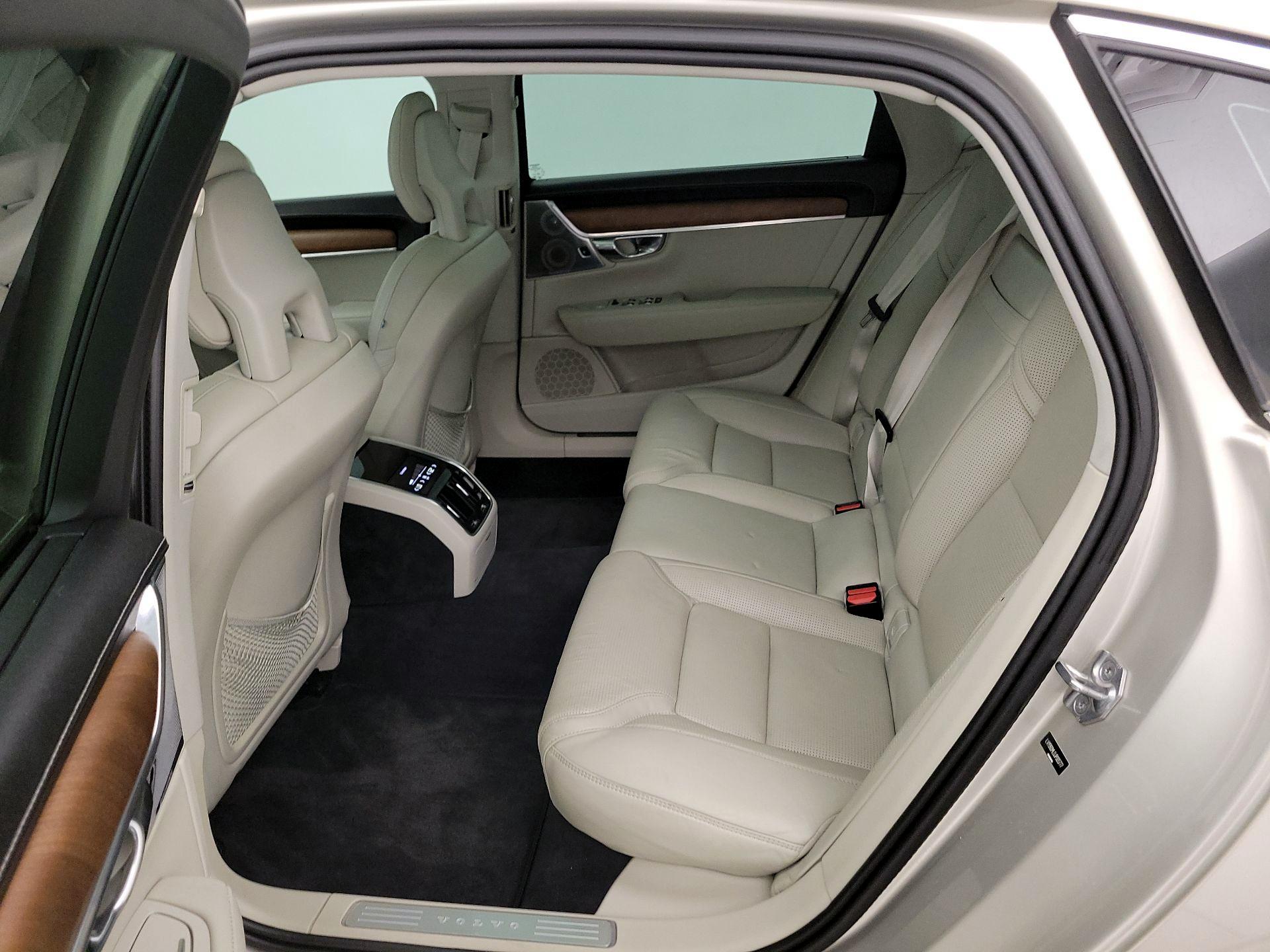 Thumbnail: 2018 Volvo S90 - 20