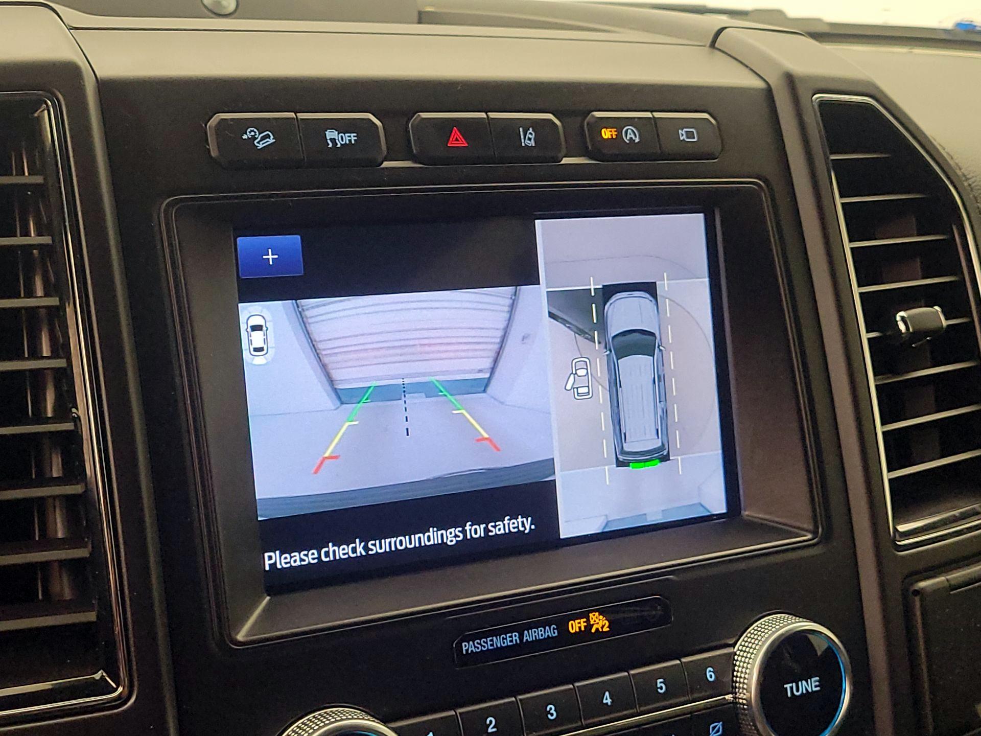 Thumbnail: 2020 Ford Expedition - 15