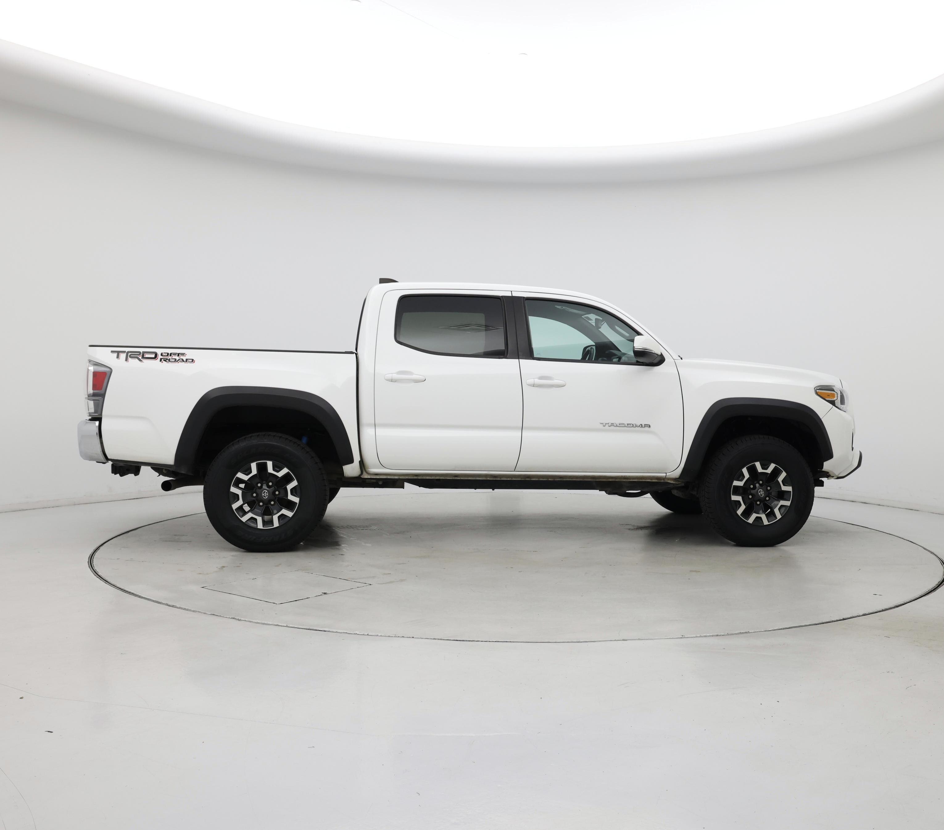 Thumbnail: 2022 Toyota Tacoma - 7