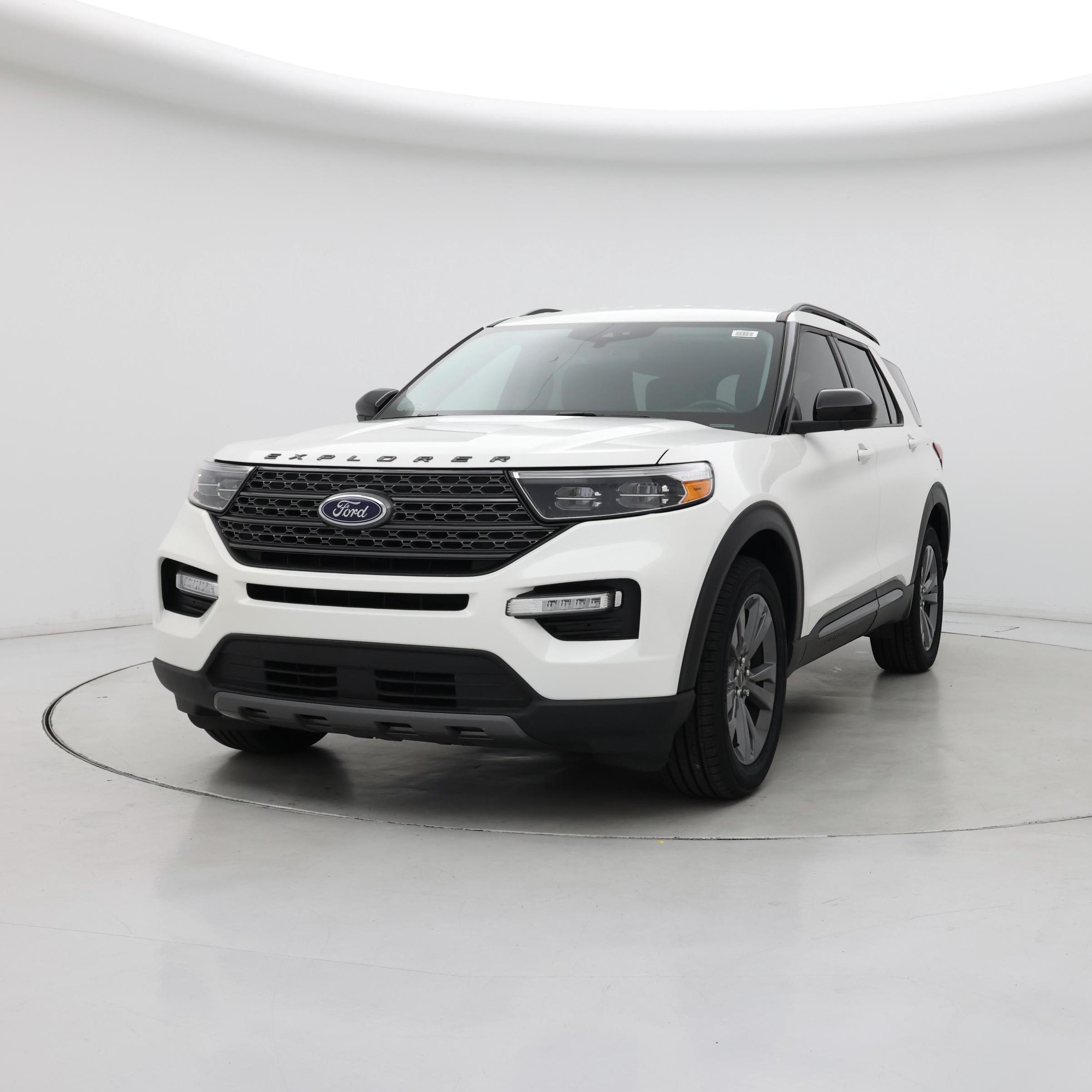 Thumbnail: 2022 Ford Explorer - 4