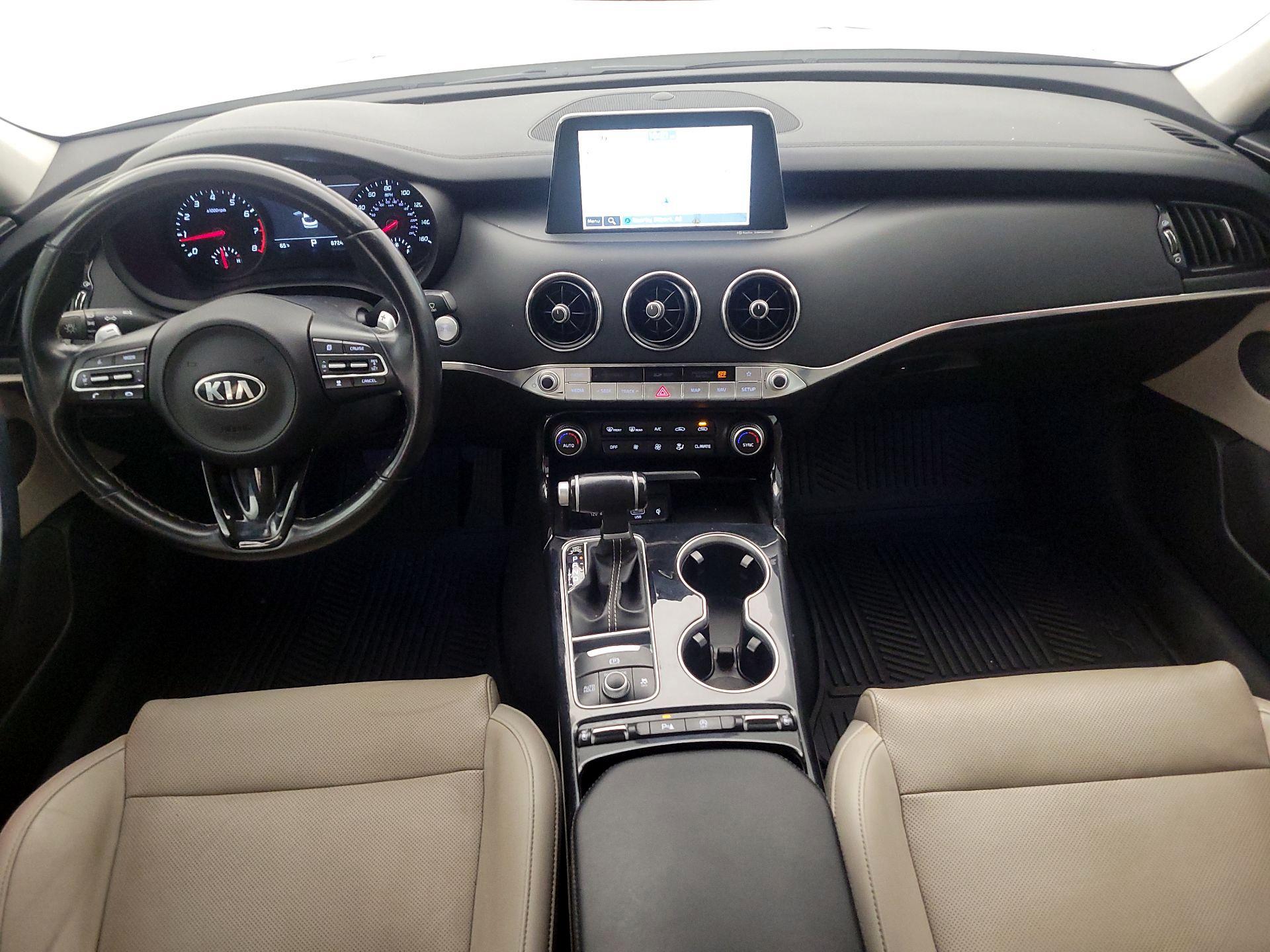 Thumbnail: 2019 Kia Stinger - 9