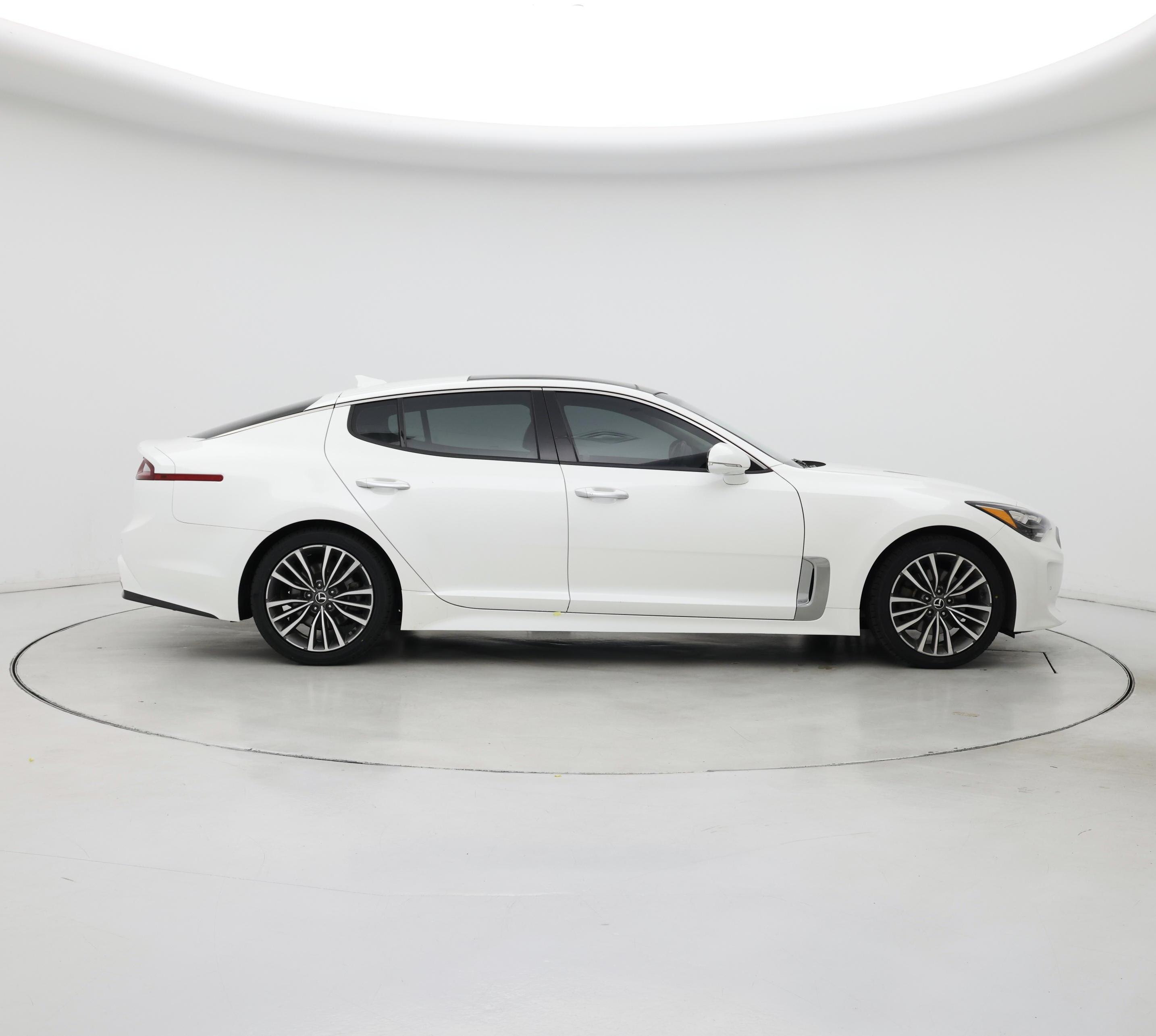 Thumbnail: 2019 Kia Stinger - 7