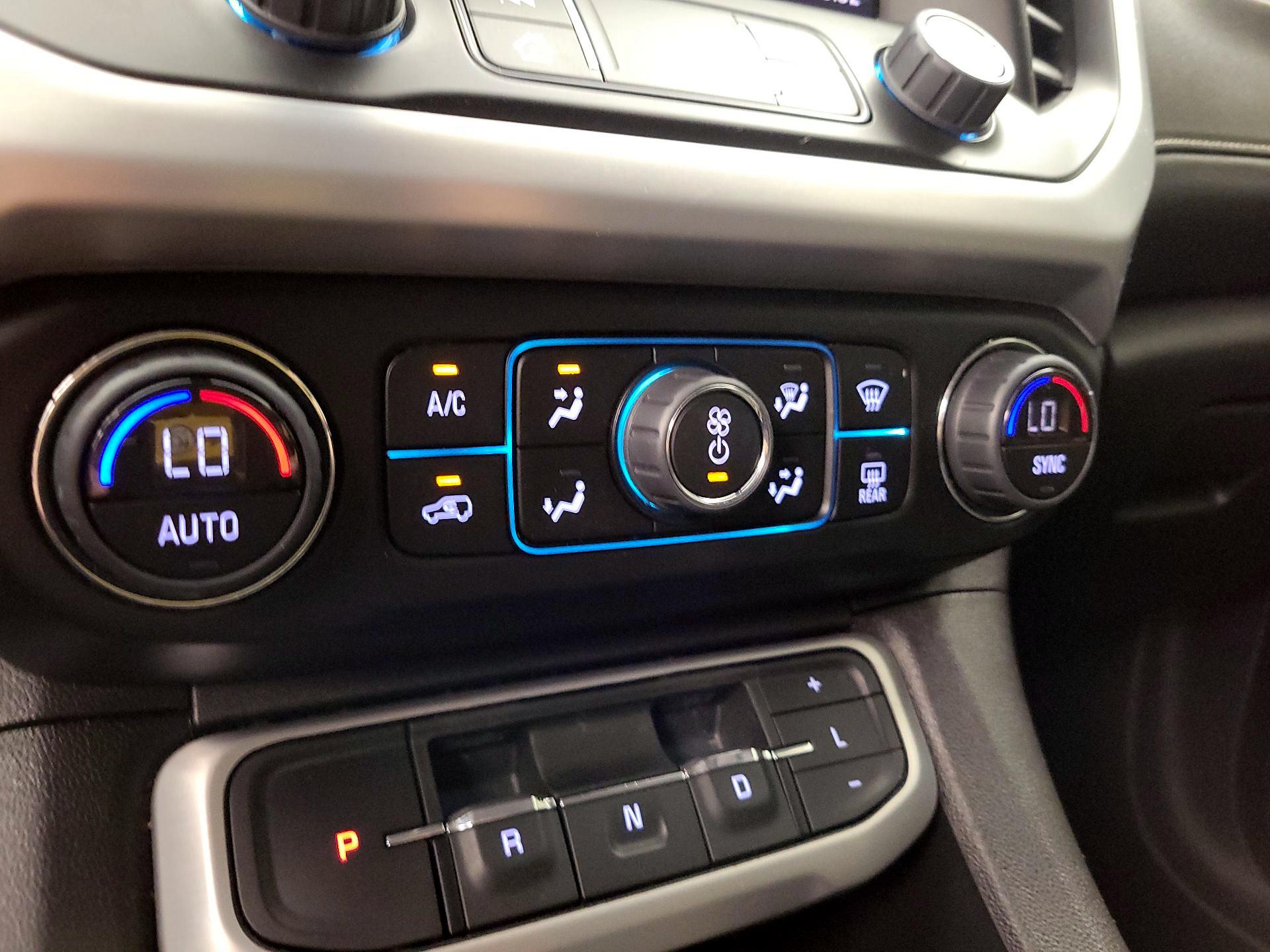 Thumbnail: 2023 GMC Acadia - 16