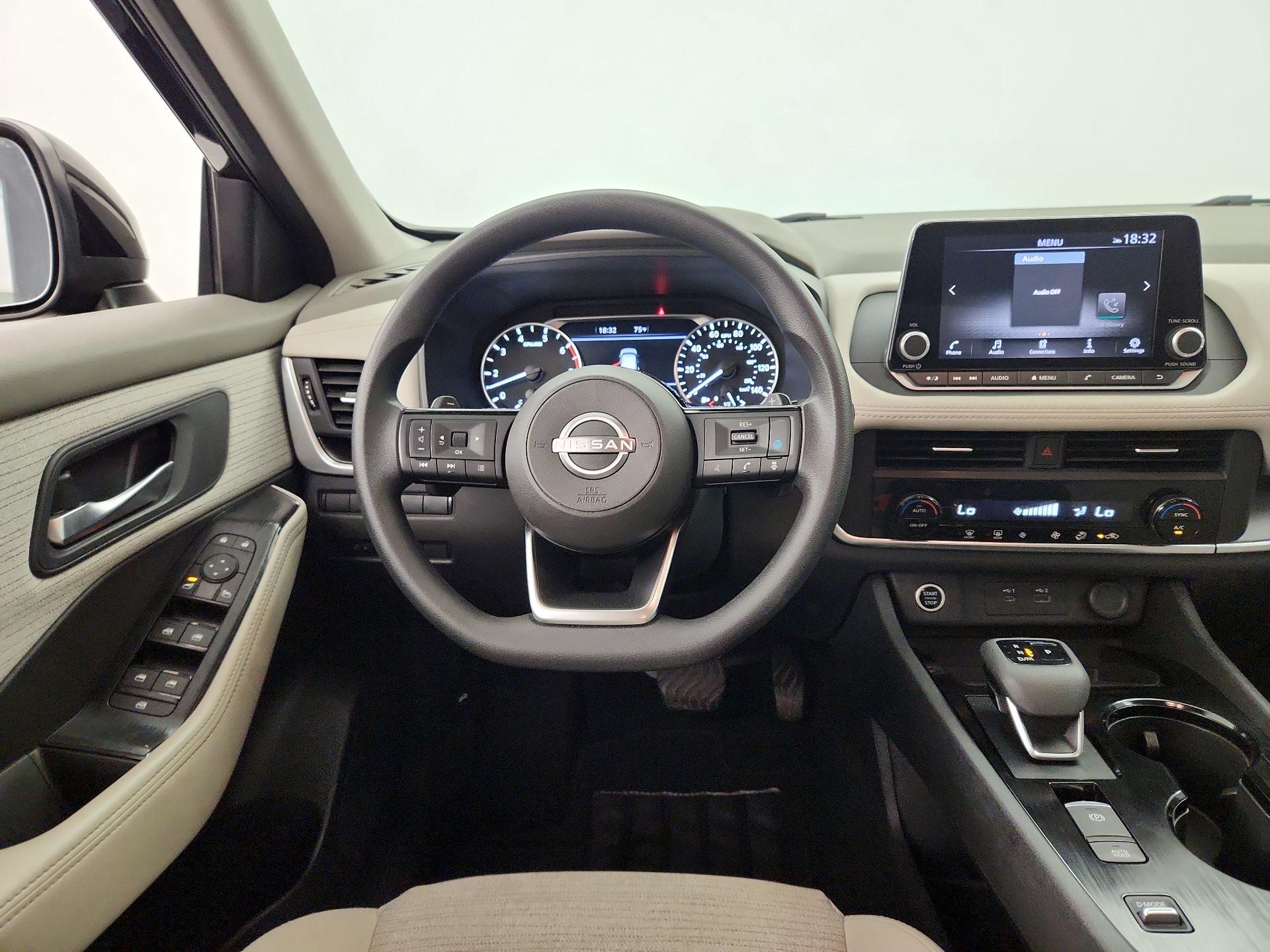 Thumbnail: 2023 Nissan Rogue - 10