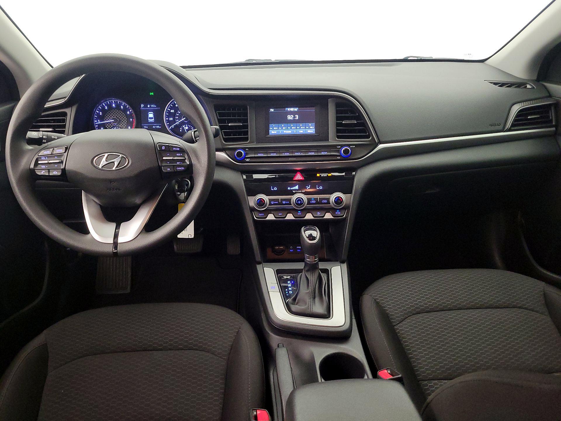 Thumbnail: 2020 Hyundai Elantra - 9