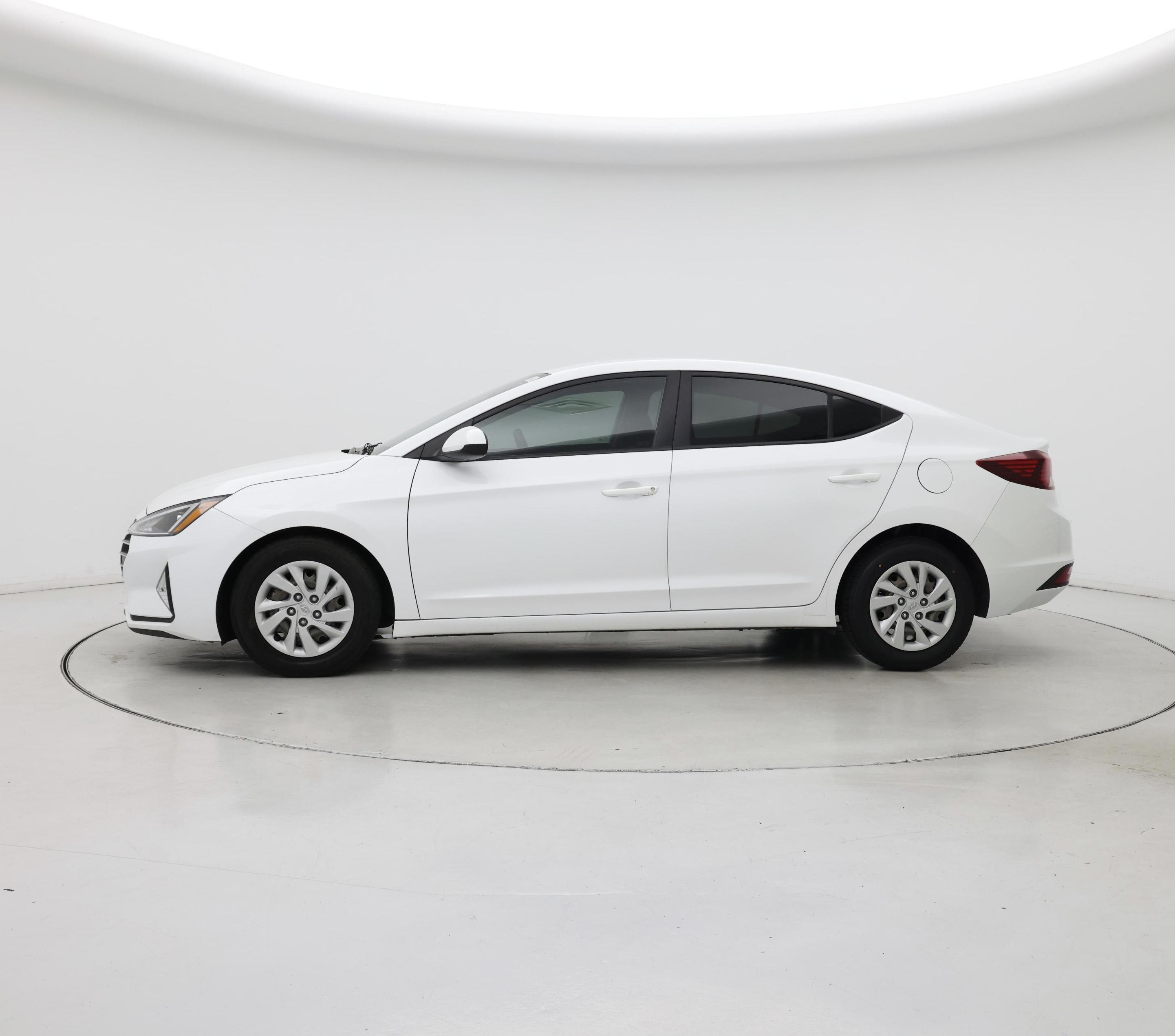 Thumbnail: 2020 Hyundai Elantra - 3