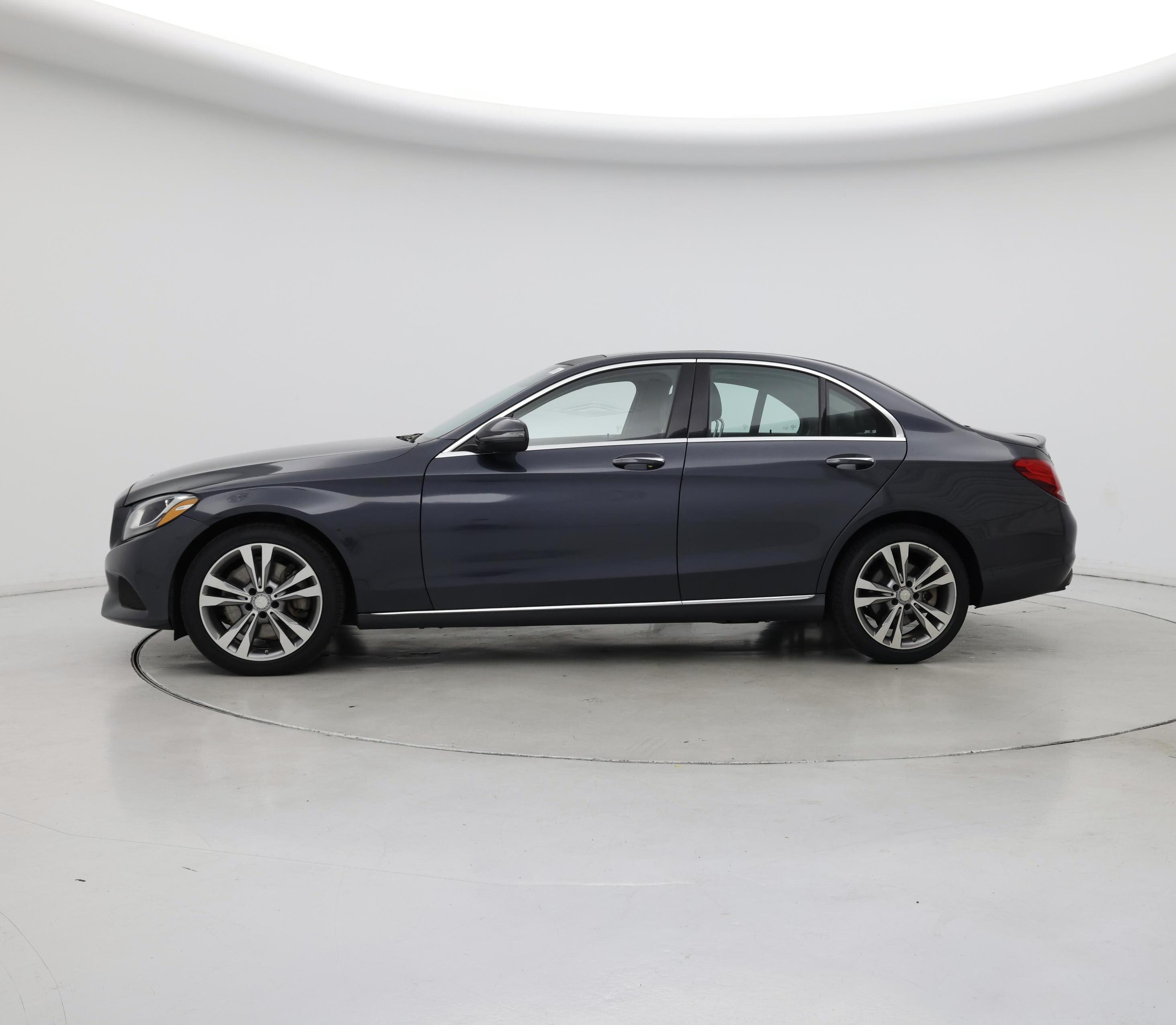 Thumbnail: 2016 Mercedes-Benz C-Class - 3