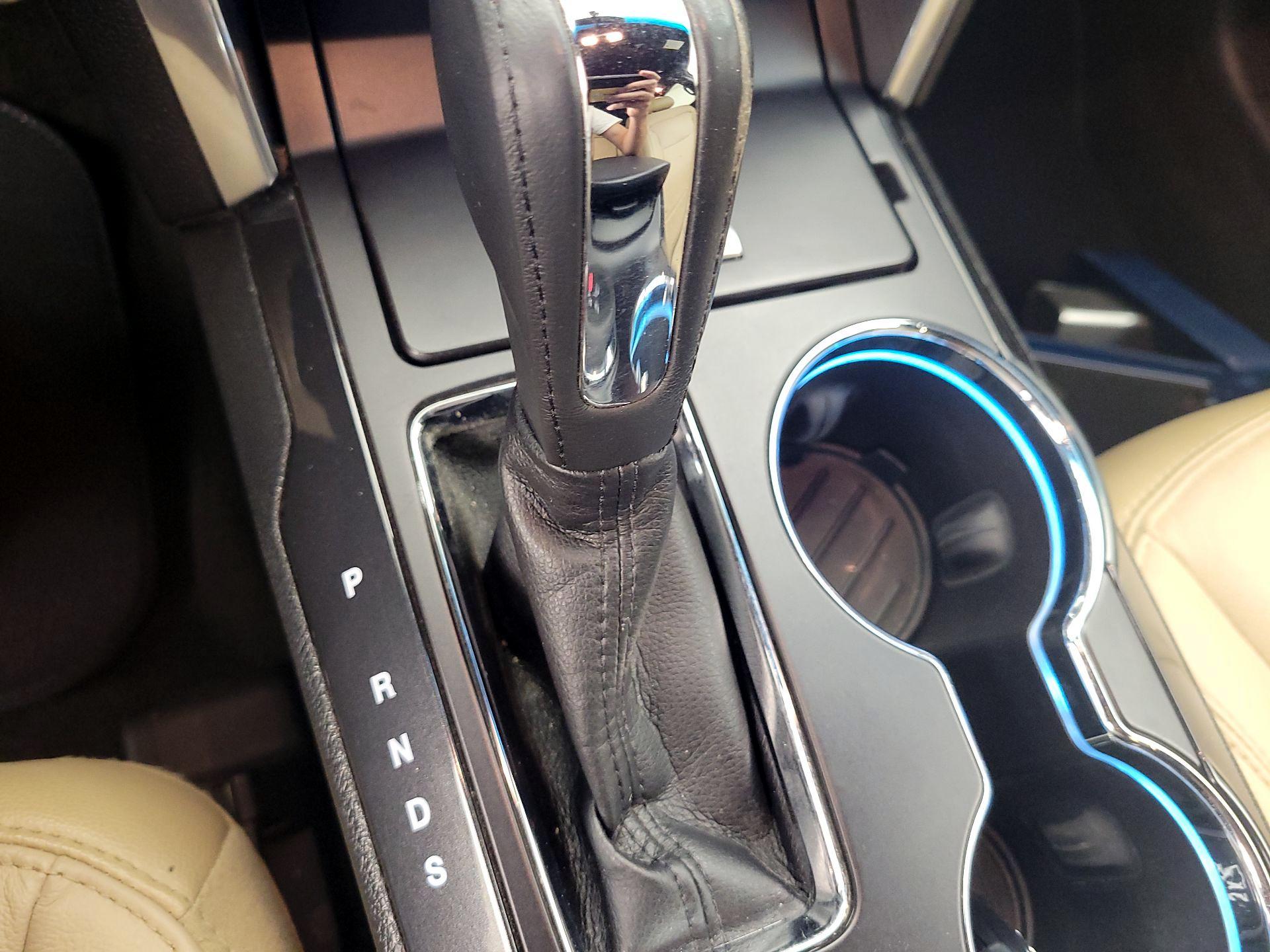Thumbnail: 2016 Ford Explorer - 17