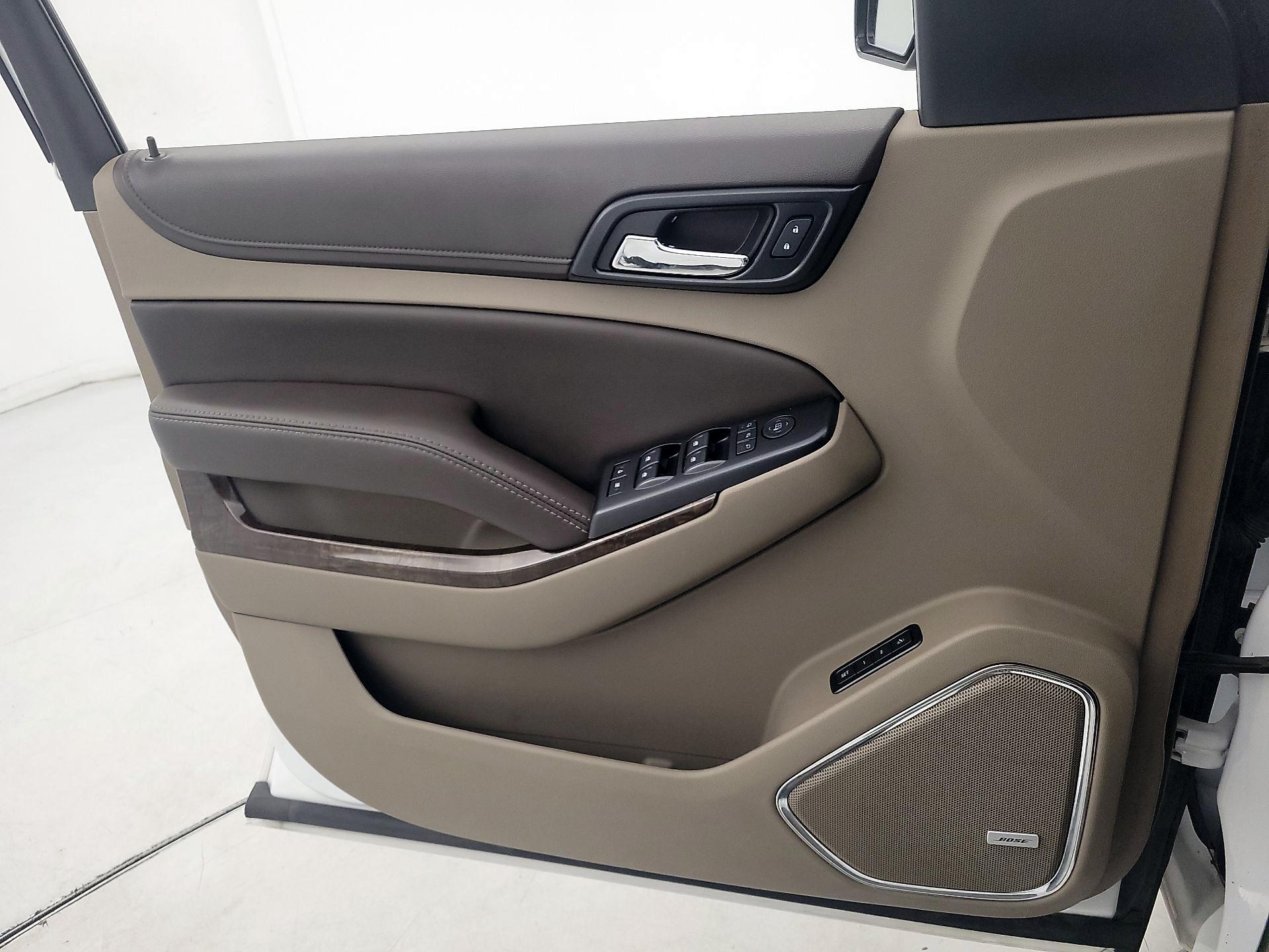 Thumbnail: 2018 Chevrolet Suburban - 12