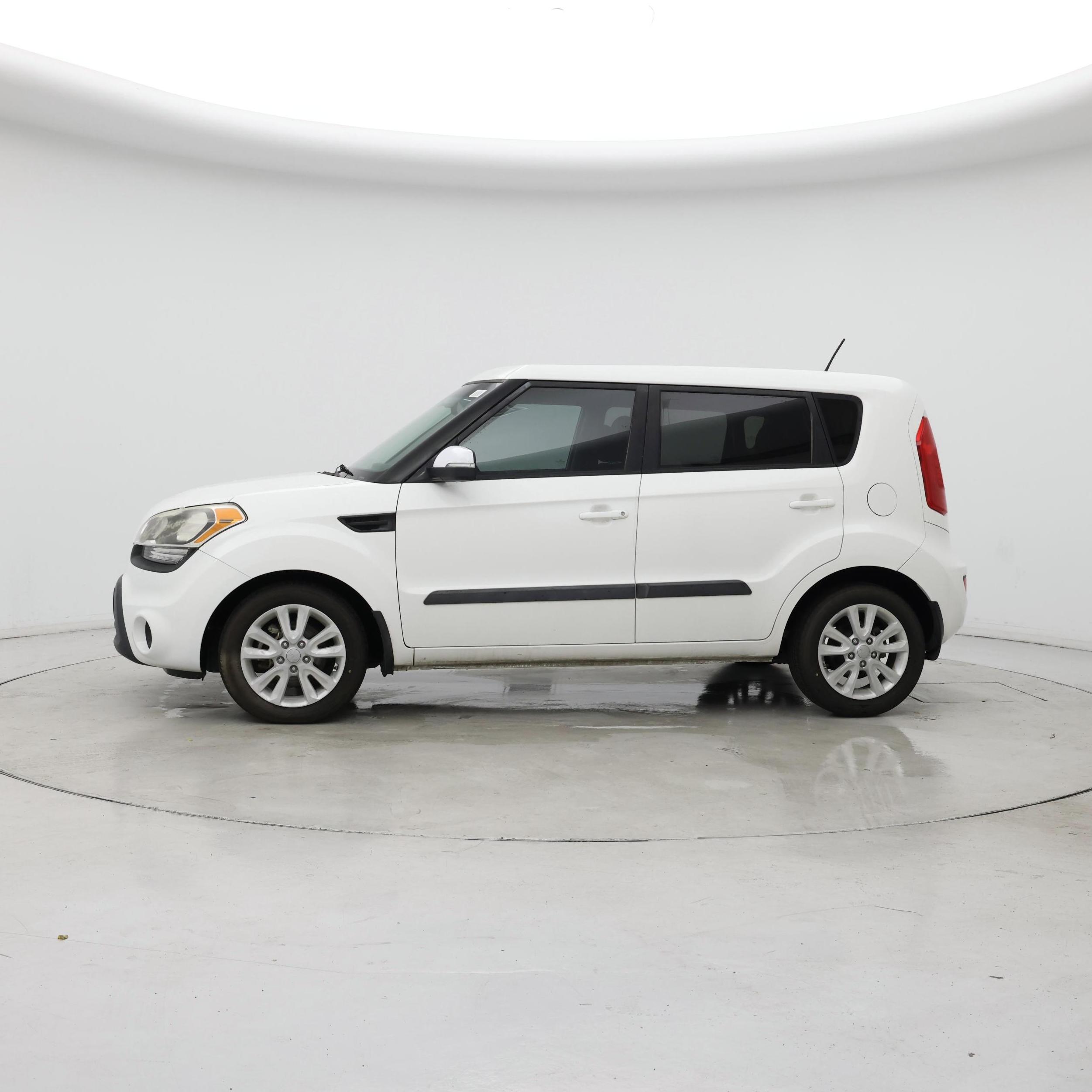Thumbnail: 2013 Kia Soul - 3