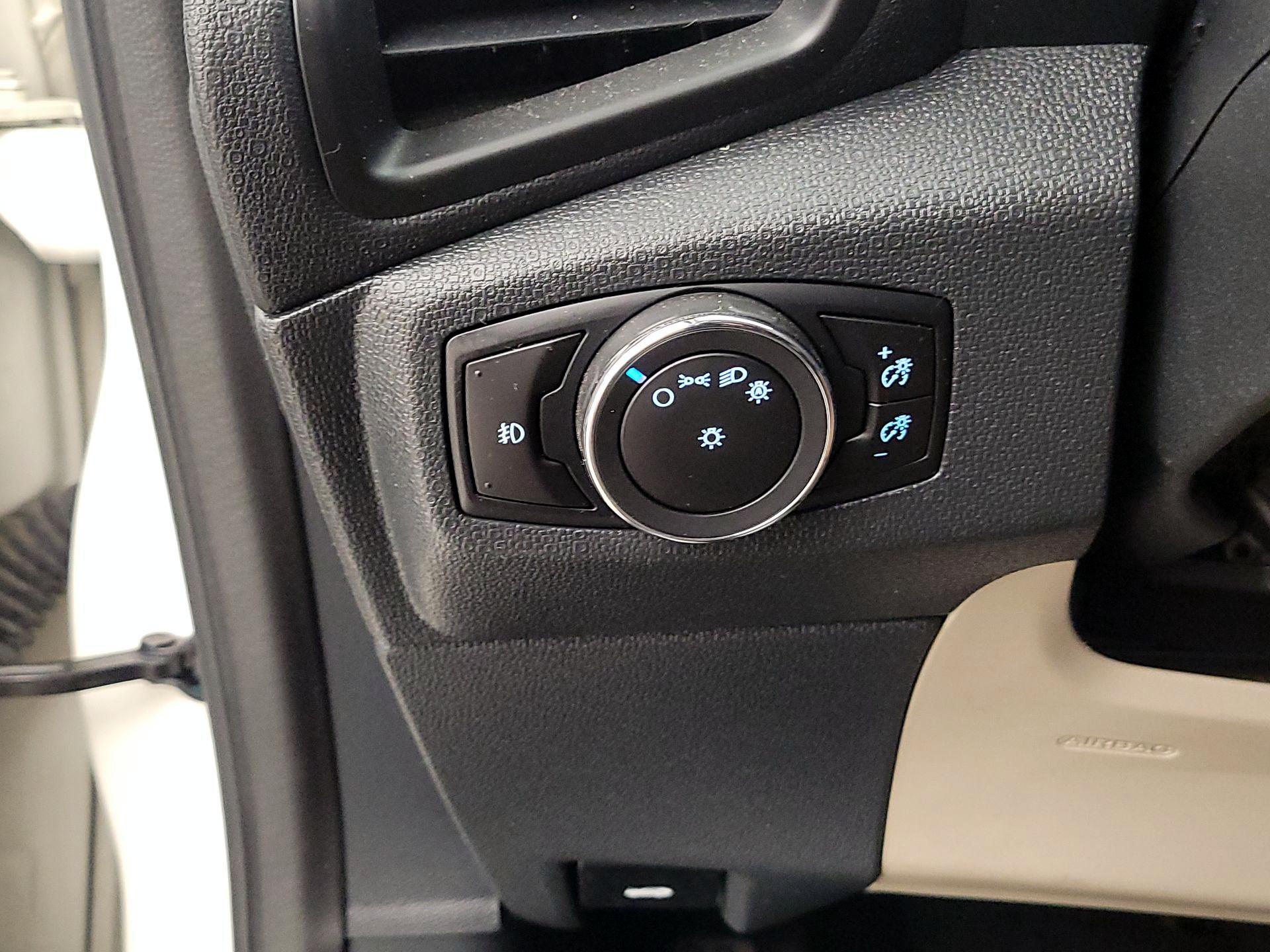 Thumbnail: 2018 Ford EcoSport - 13