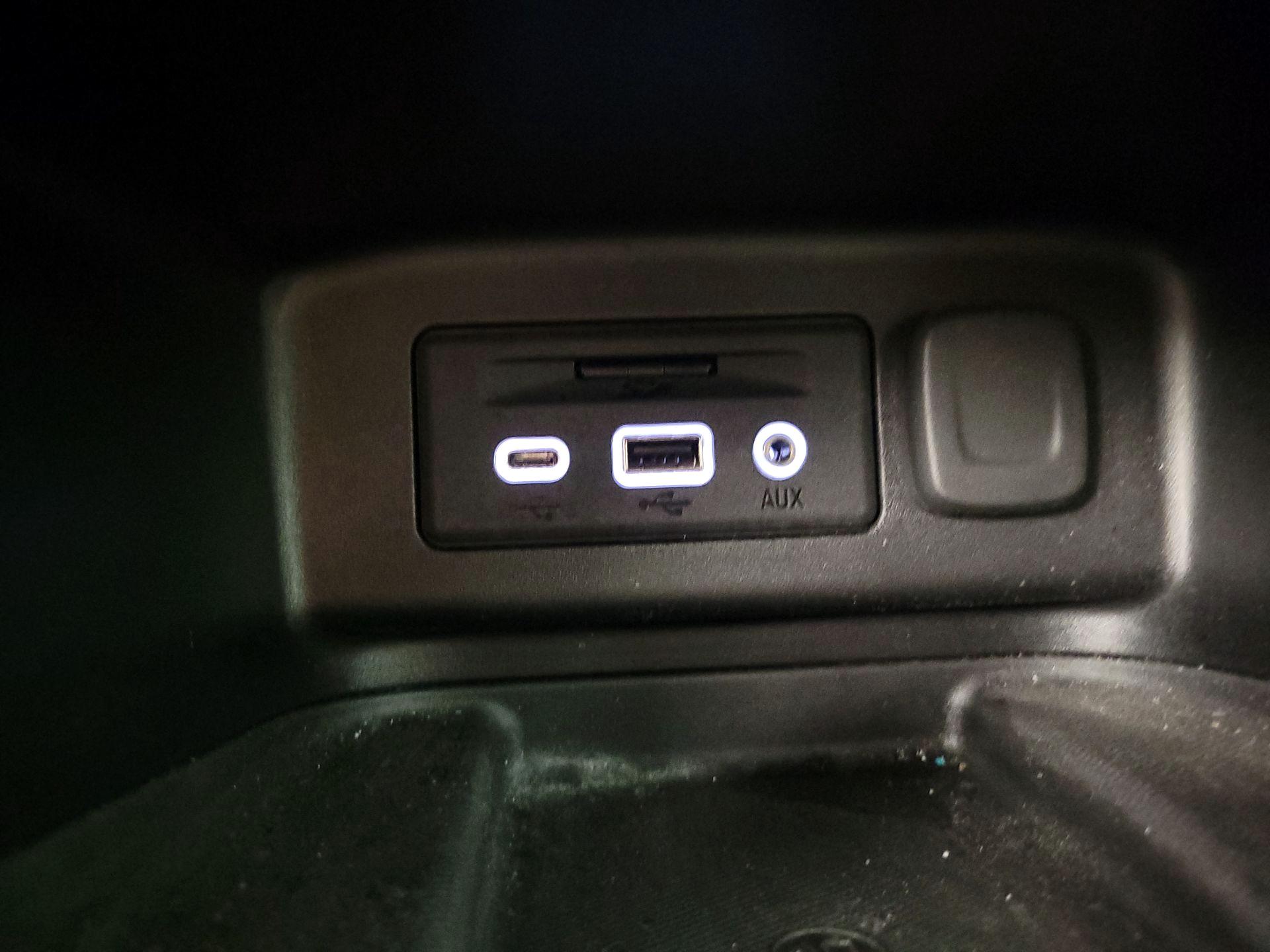 Thumbnail: 2019 Chevrolet Equinox - 18