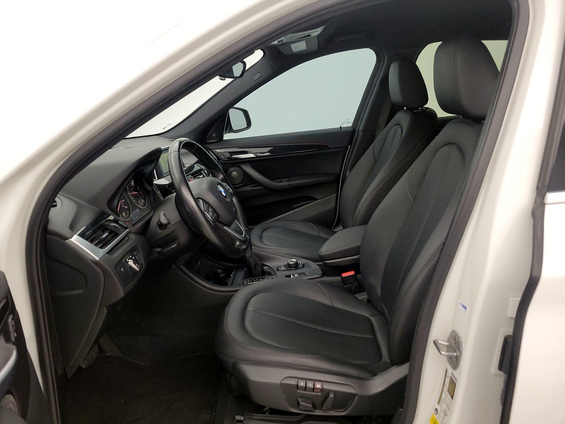 Thumbnail: 2017 BMW X1 - 11