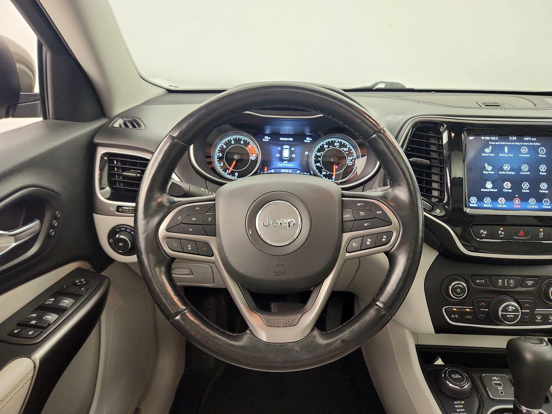 Thumbnail: 2021 Jeep Cherokee - 10