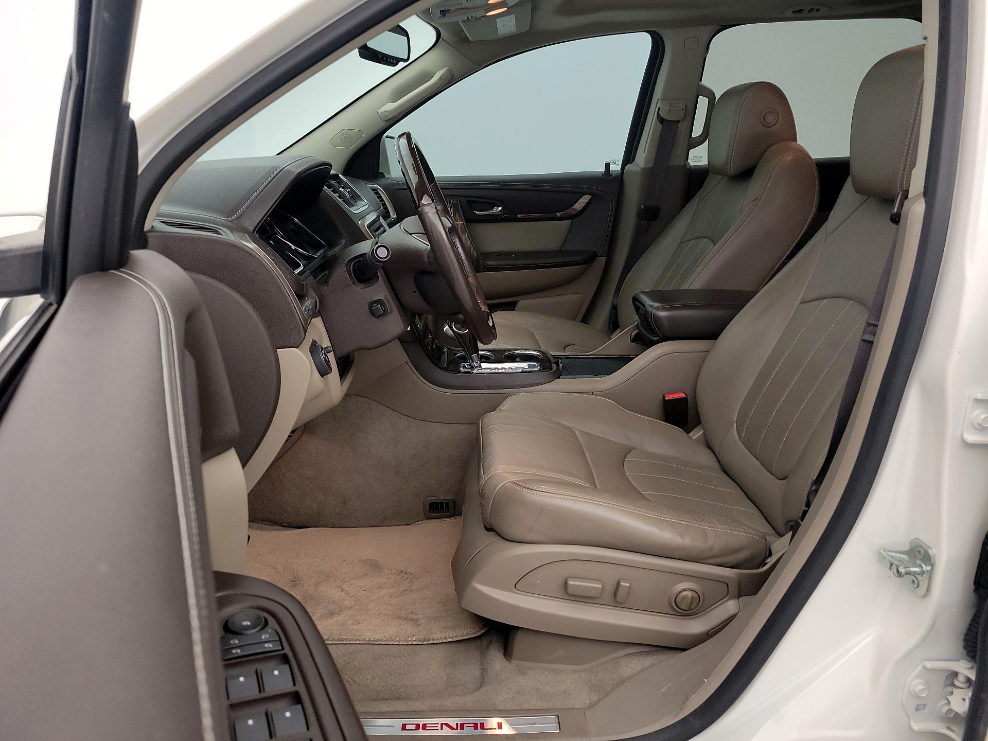 Thumbnail: 2015 GMC Acadia - 11