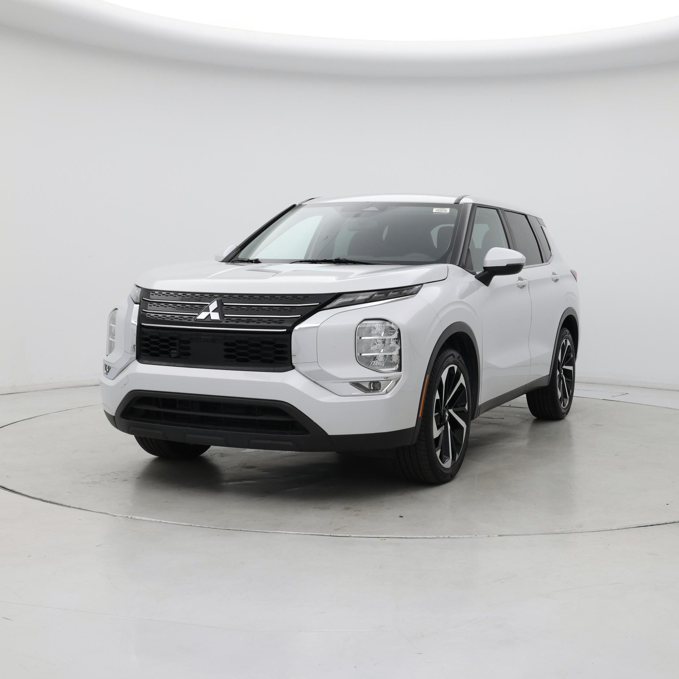 Thumbnail: 2022 Mitsubishi Outlander - 4
