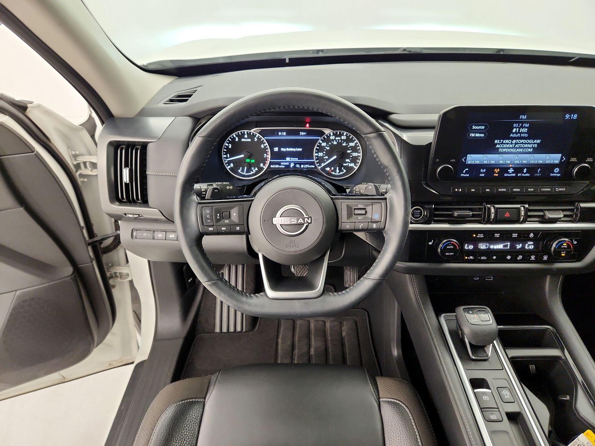 Thumbnail: 2022 Nissan Pathfinder - 10