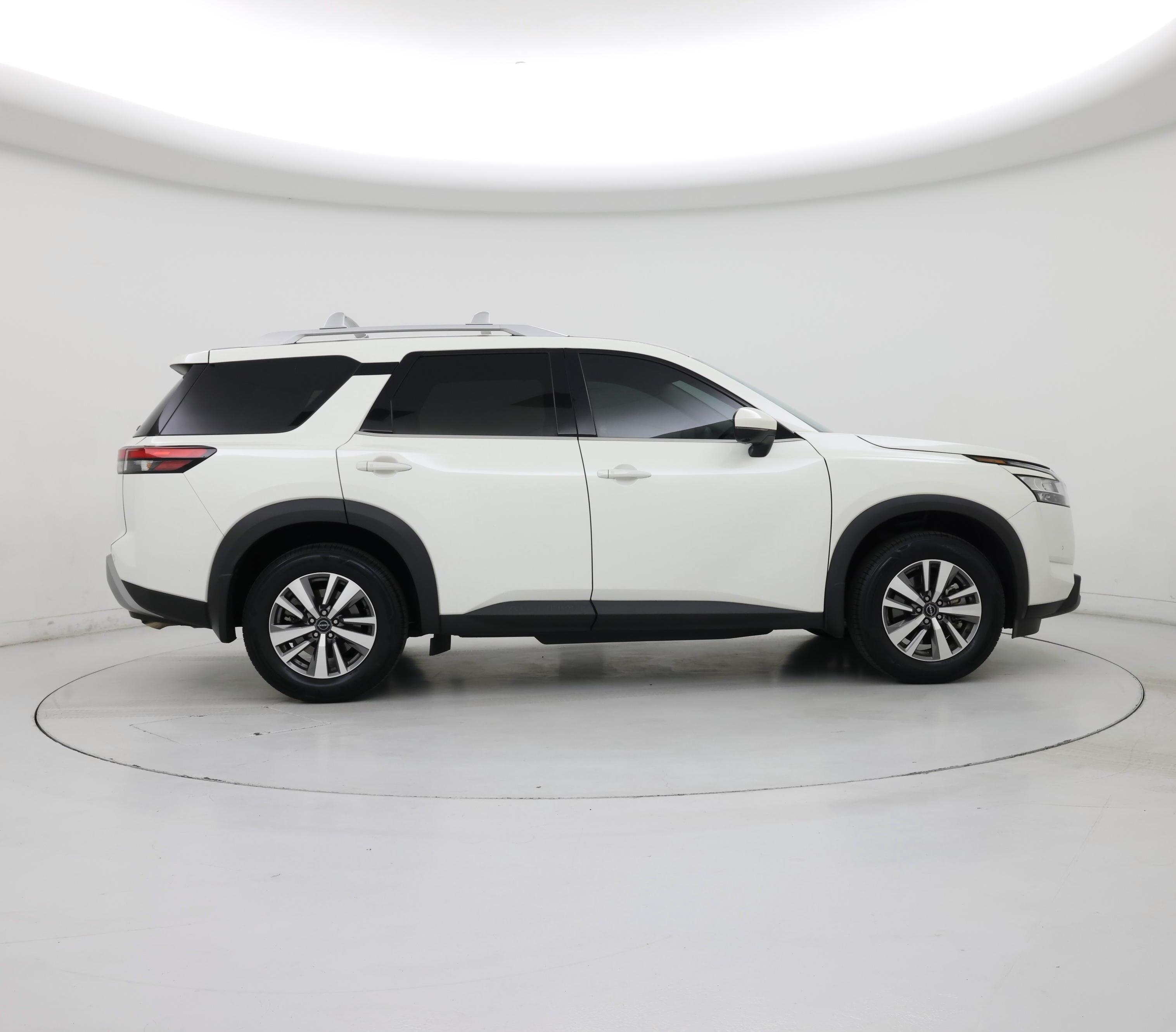 Thumbnail: 2022 Nissan Pathfinder - 7