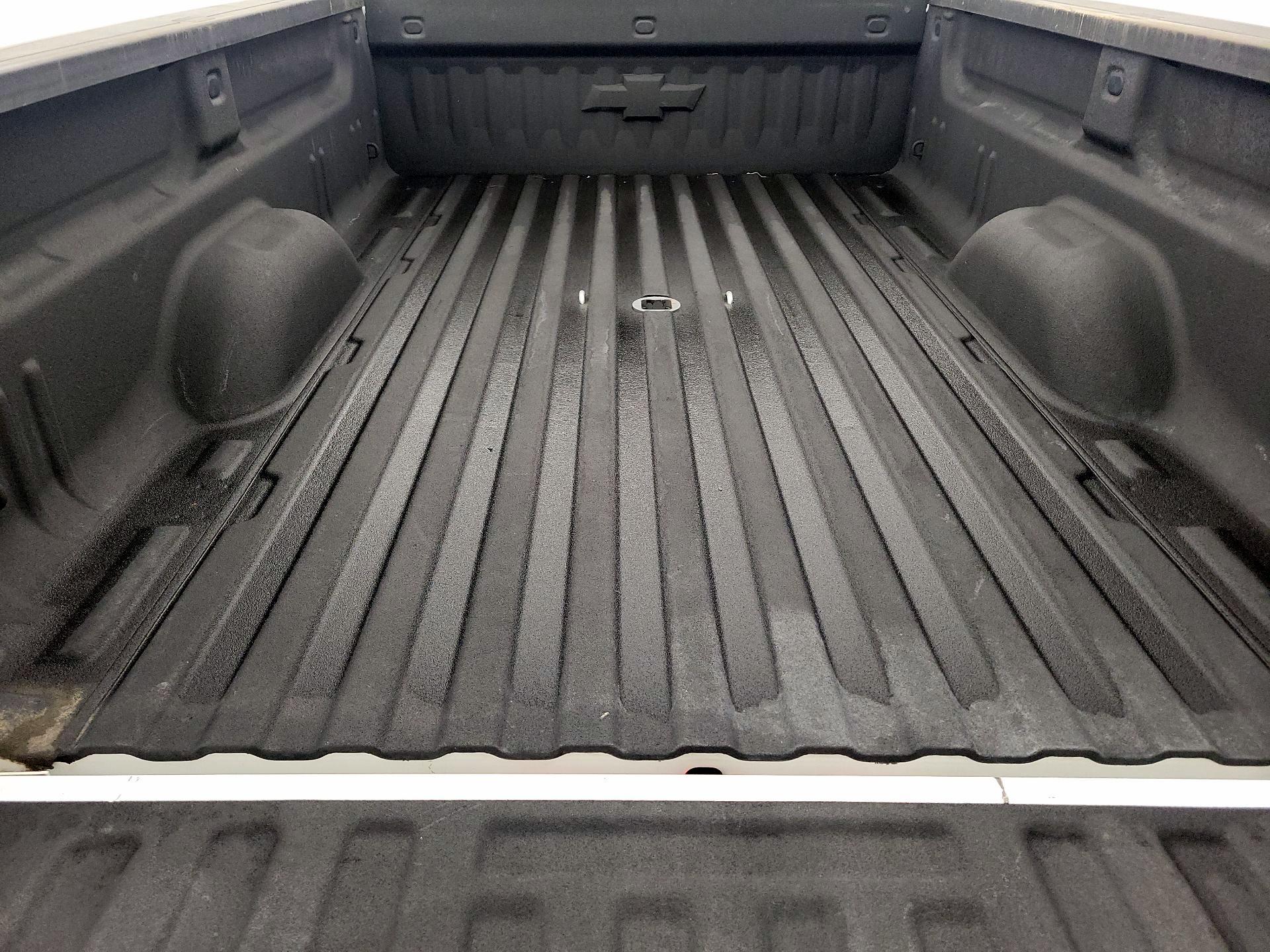 Thumbnail: 2018 Chevrolet Silverado 3500 - 20