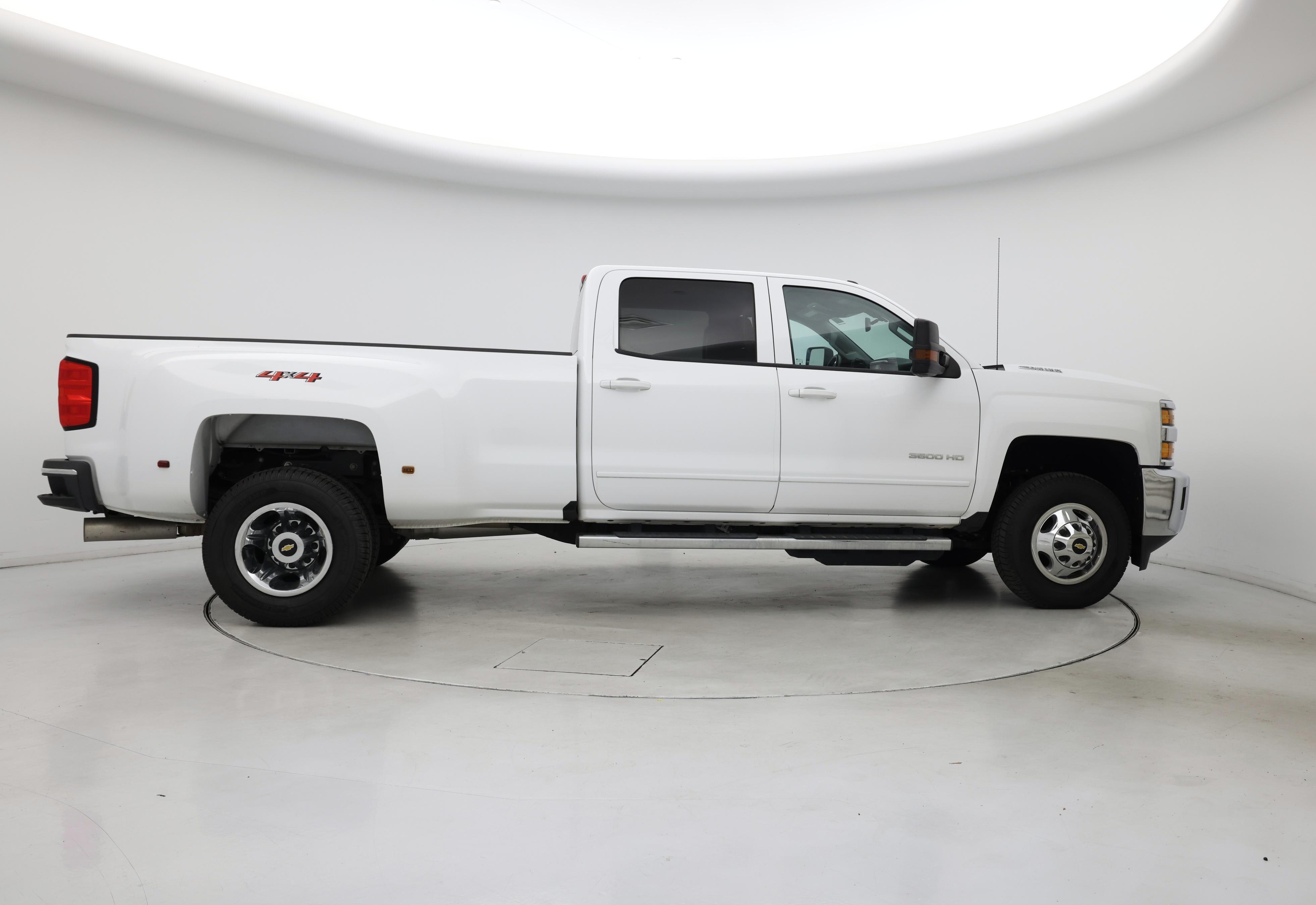 Thumbnail: 2018 Chevrolet Silverado 3500 - 7