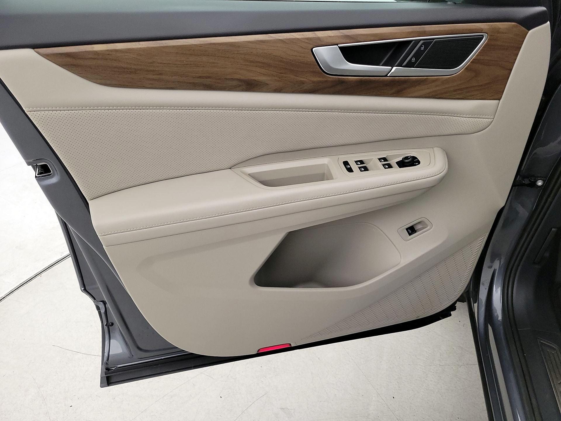 Thumbnail: 2024 Volkswagen Atlas - 12