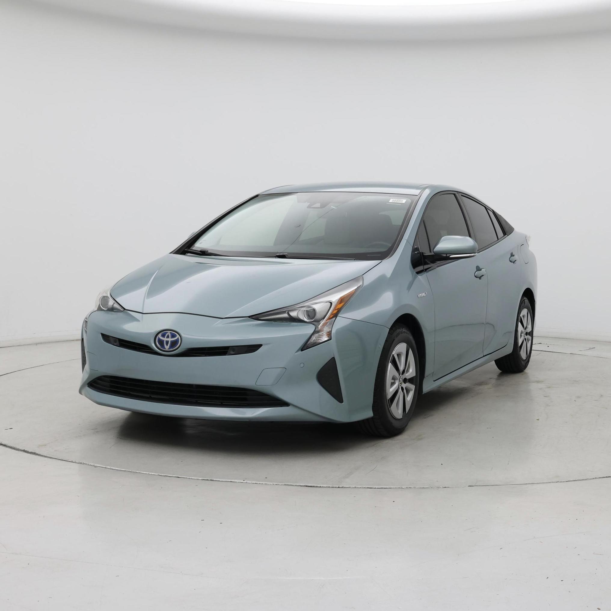 Thumbnail: 2017 Toyota Prius - 4