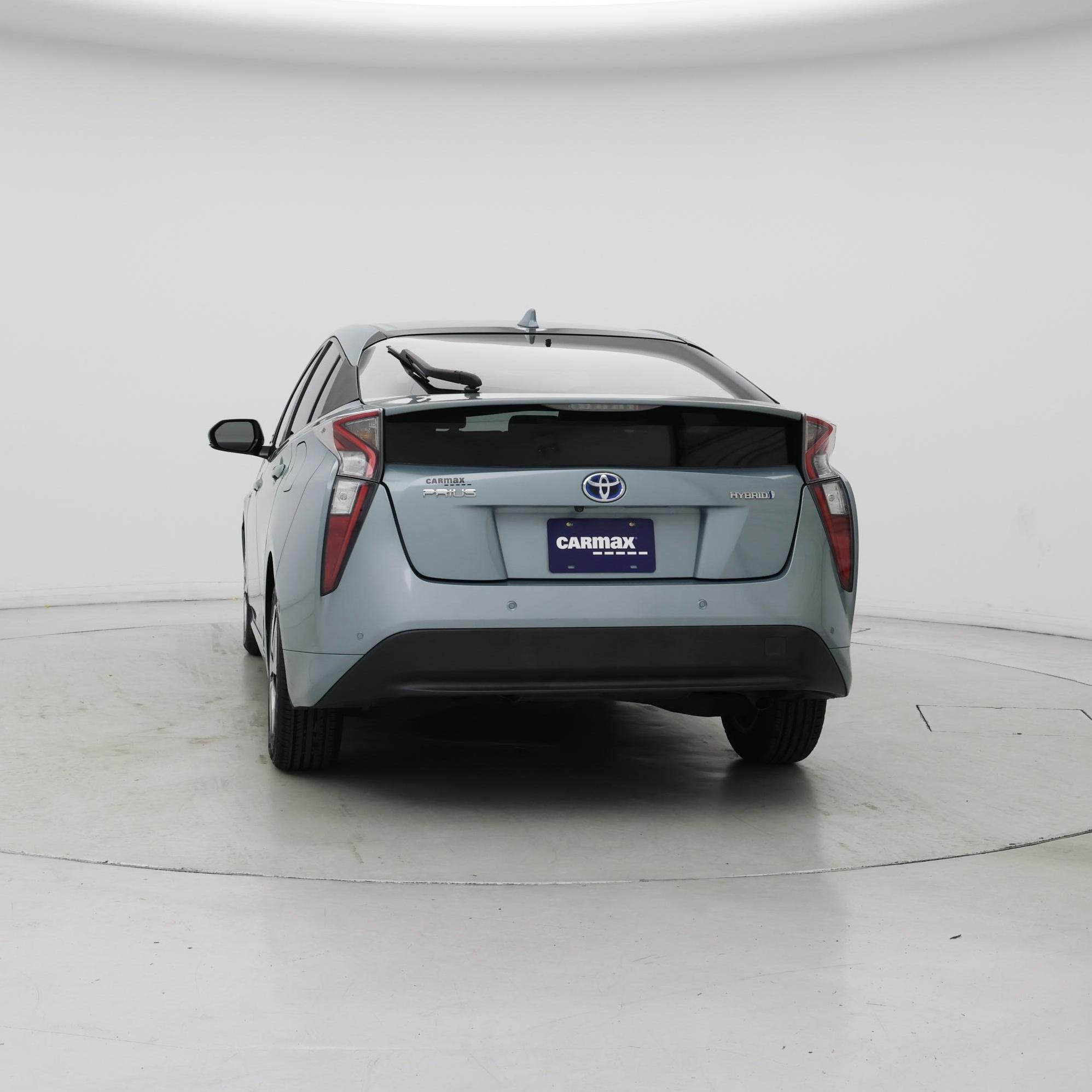 Thumbnail: 2017 Toyota Prius - 6