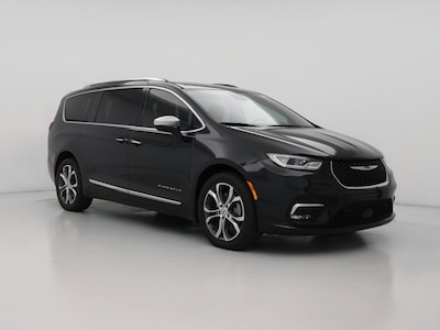 Black 2022 Chrysler Pacifica Pinnacle