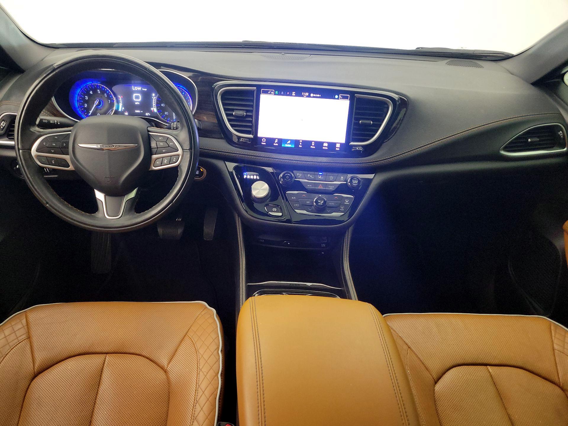 Thumbnail: 2022 Chrysler Pacifica - 9